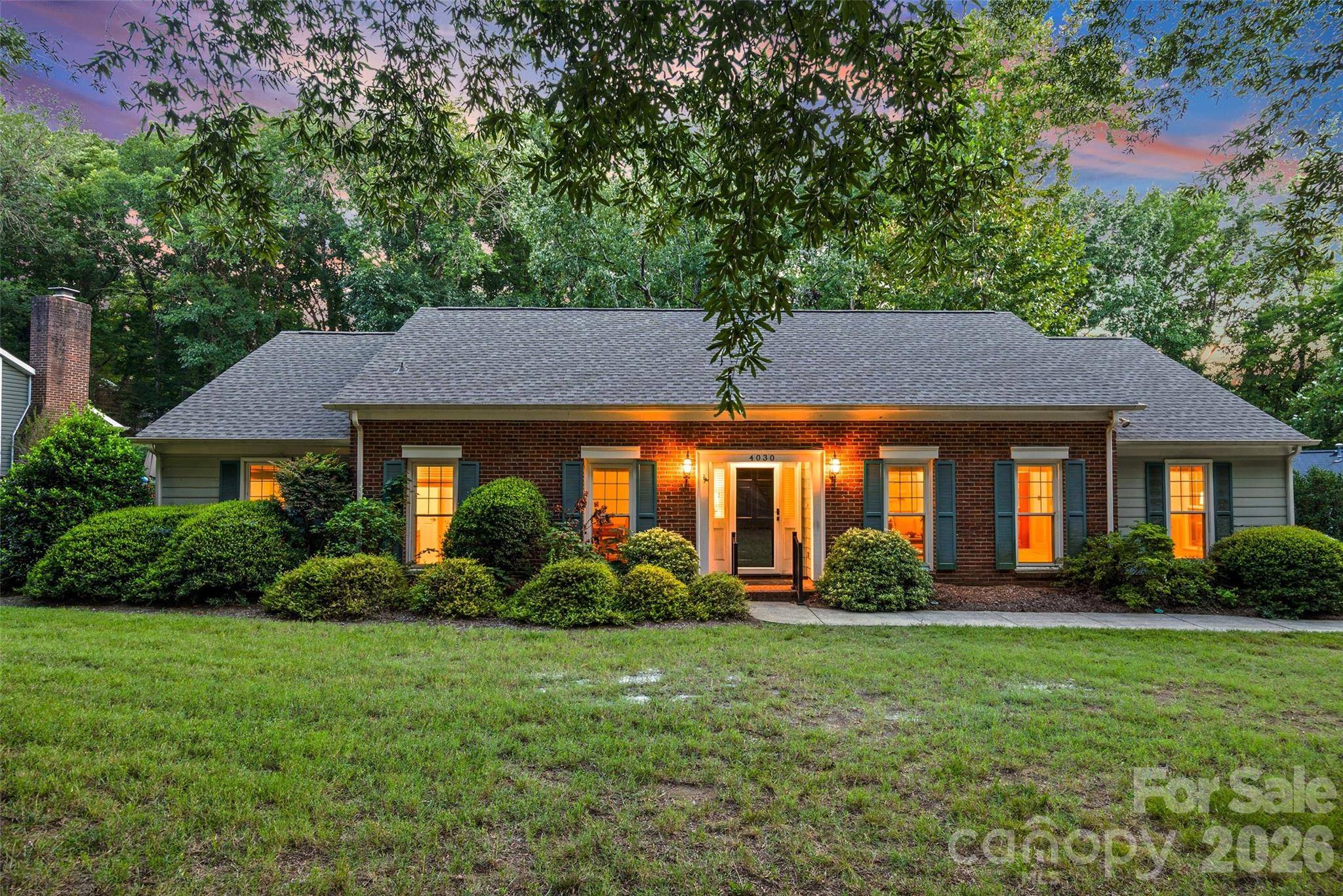 4030 Foxmoor DR, Charlotte, NC 28226