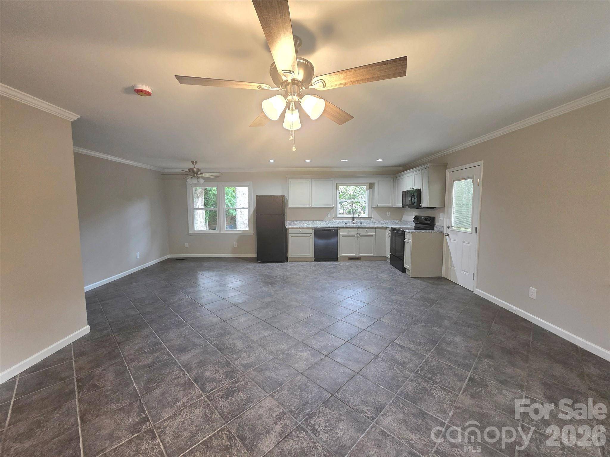 733 Crestwood AVE, Gastonia, NC 28054