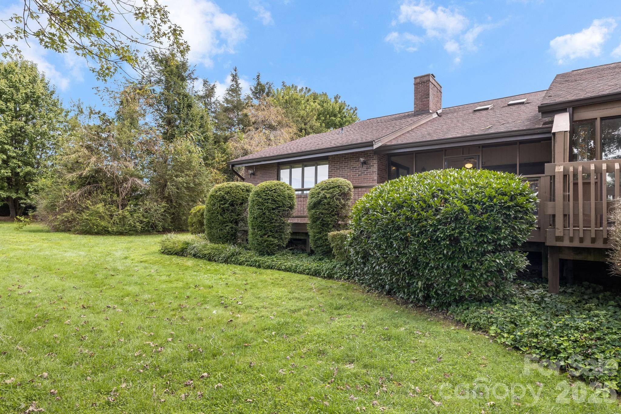 15 Moland DR #A, Etowah, NC 28729