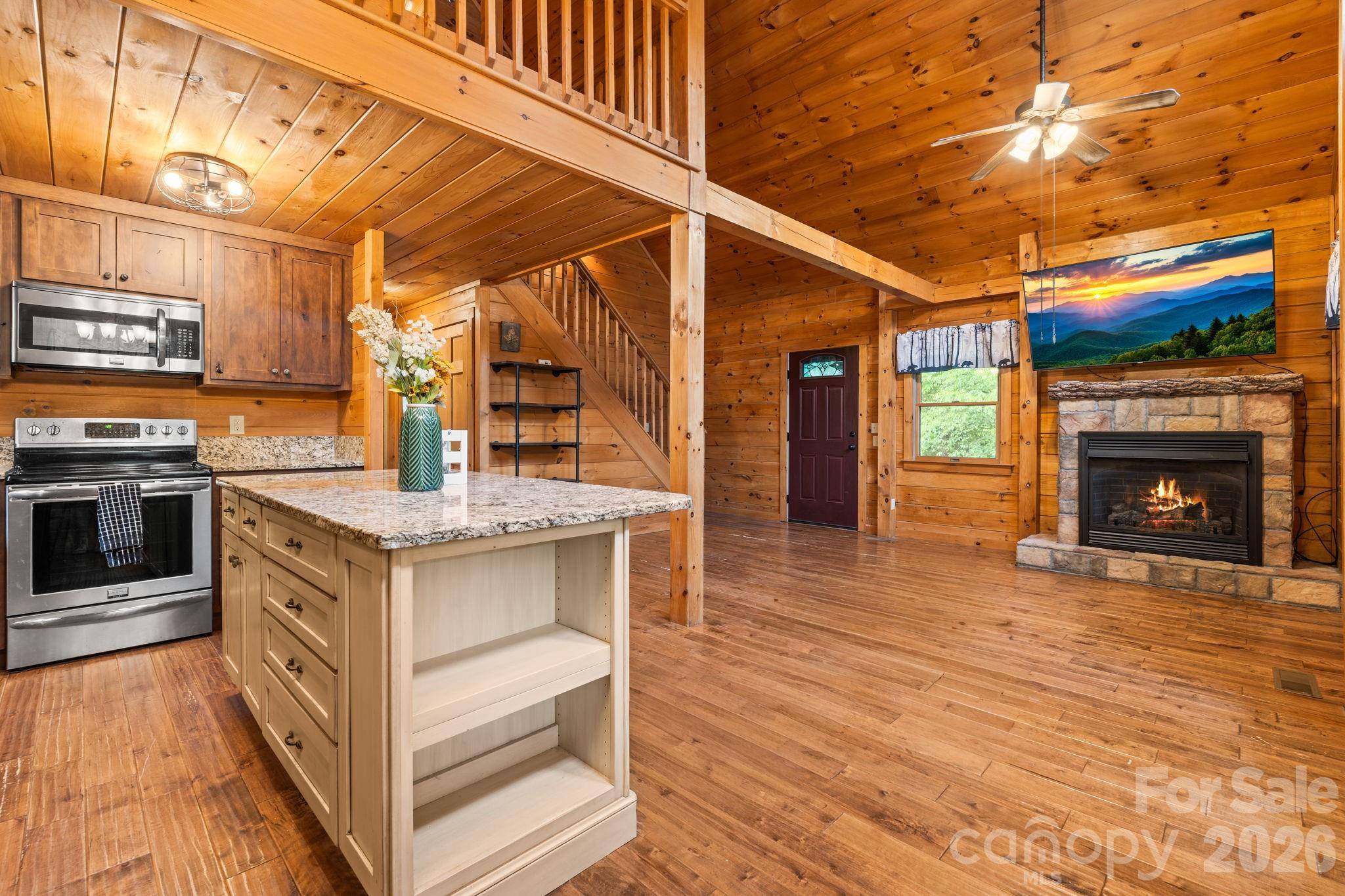 7803 Nc 183 None, Newland, NC 28657