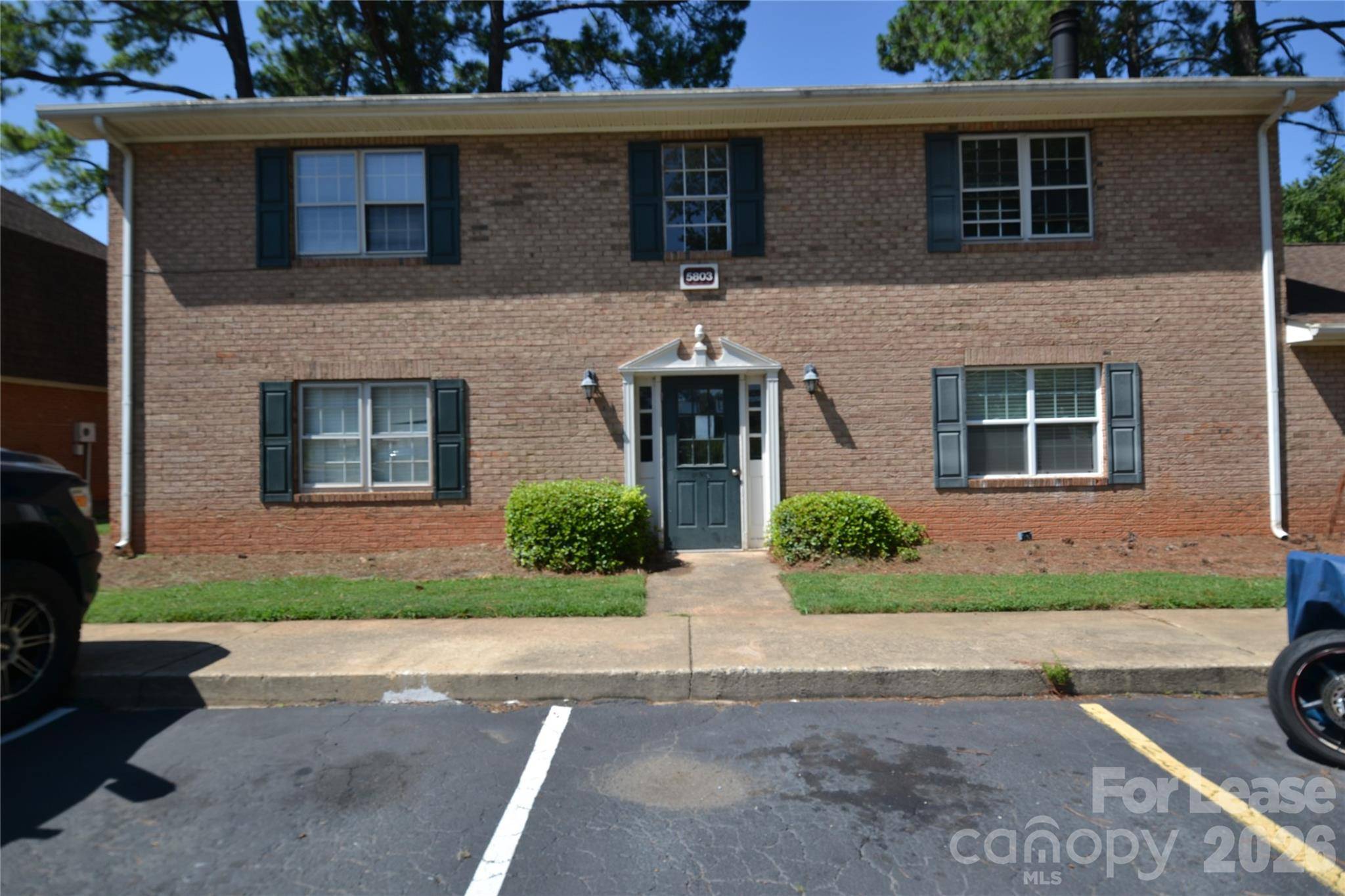 5803 Hunting Ridge LN #B, Charlotte, NC 28212