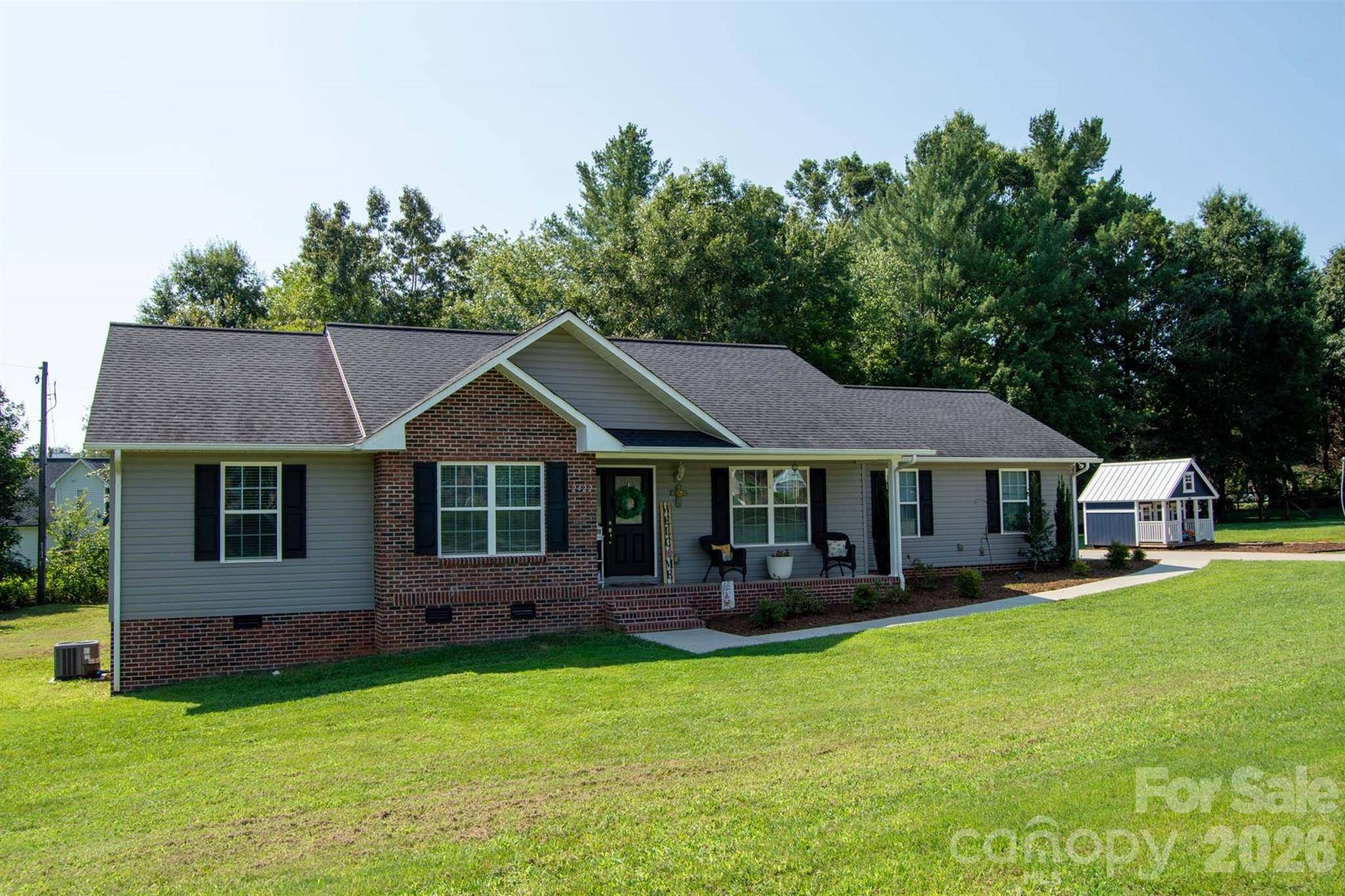 2422 23rd Street DR NE, Hickory, NC 28601