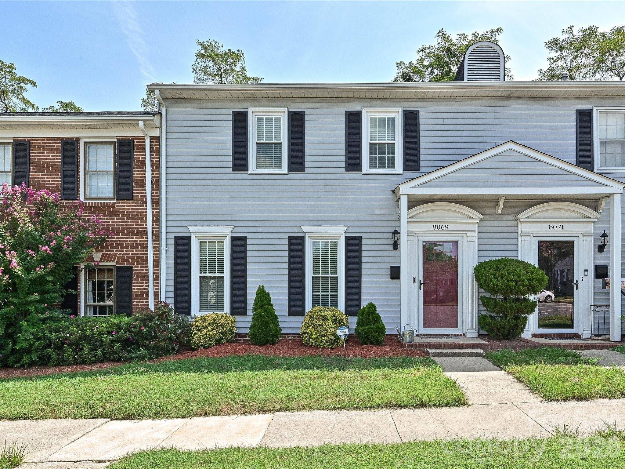 8069 Regent Park LN, Charlotte, NC 28210