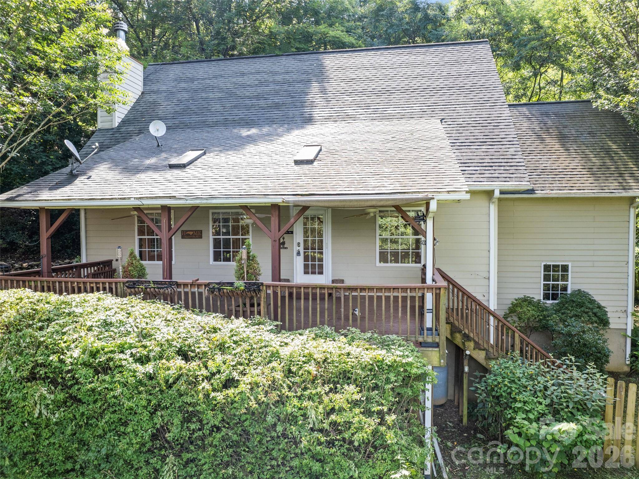 154 Presidential DR, Waynesville, NC 28786
