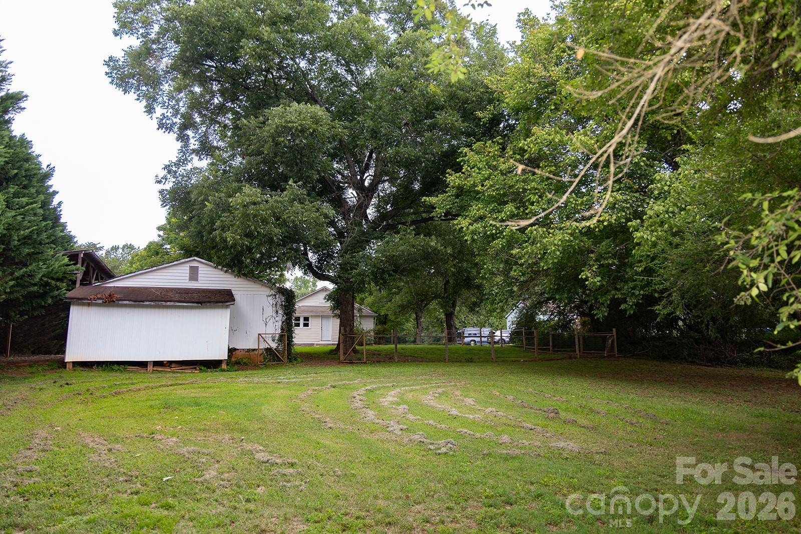 4170 Duff DR, Hudson, NC 28638