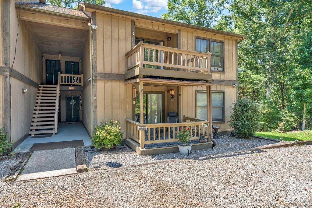 655 Overlook DR, Spruce Pine, NC 28777