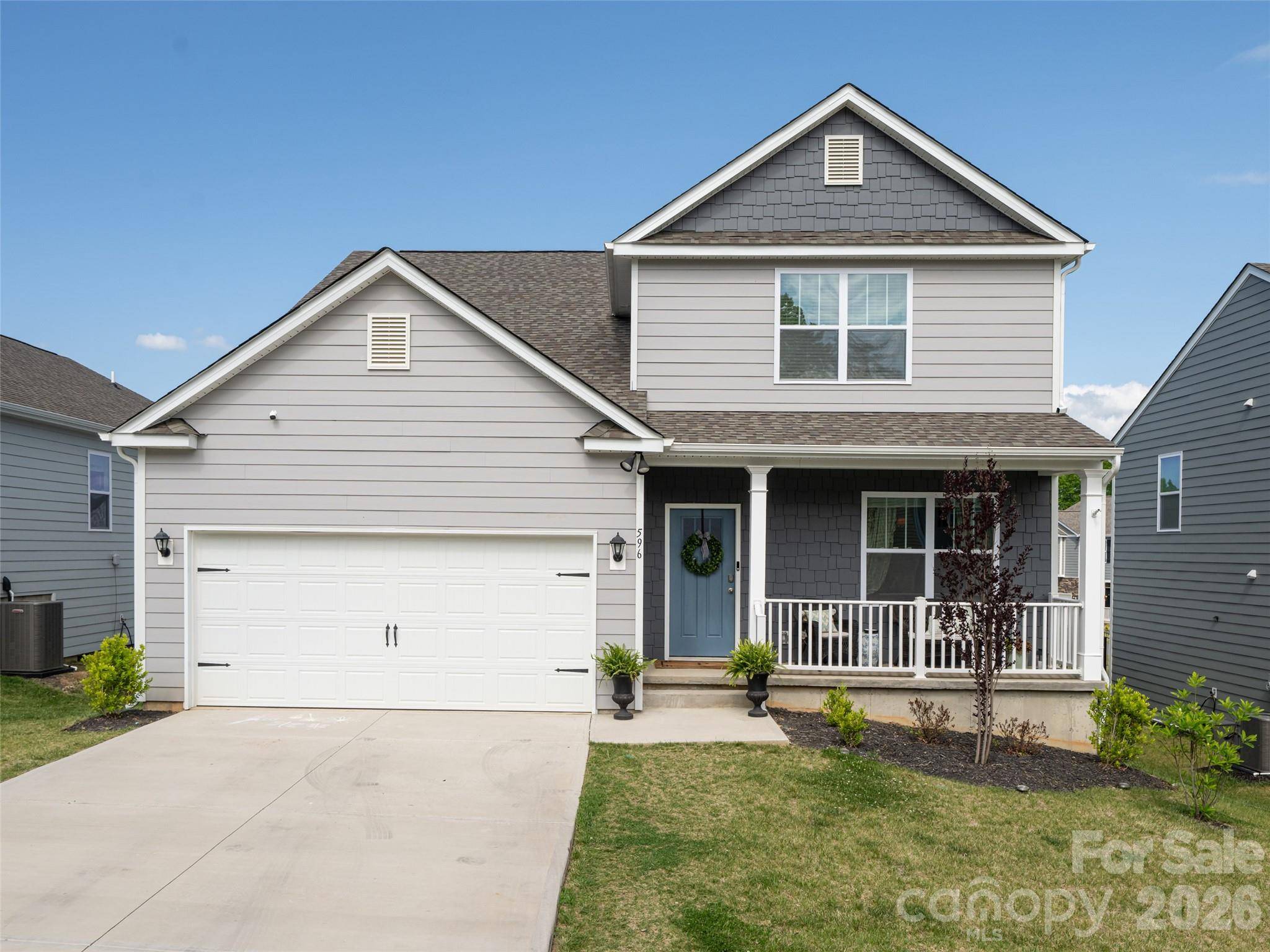 596 Country Oak DR, Asheville, NC 28804