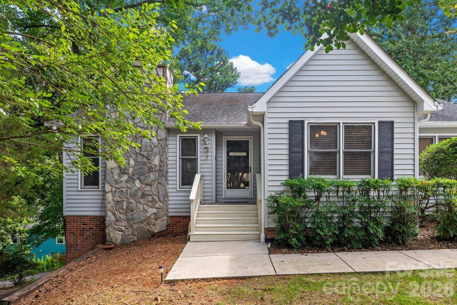 4060 Point Clear DR, Tega Cay, SC 29708