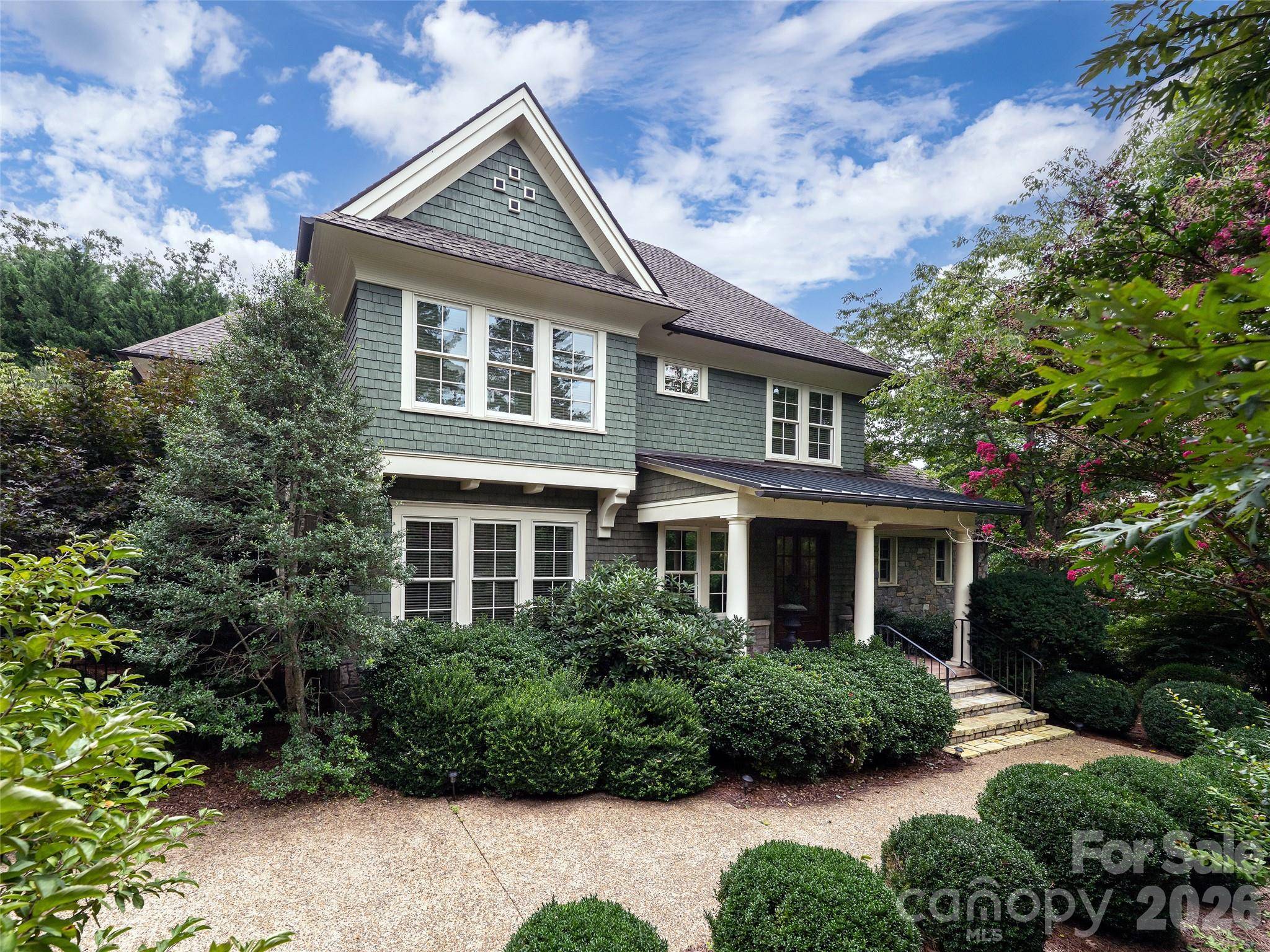 39 Beadle LN, Asheville, NC 28803