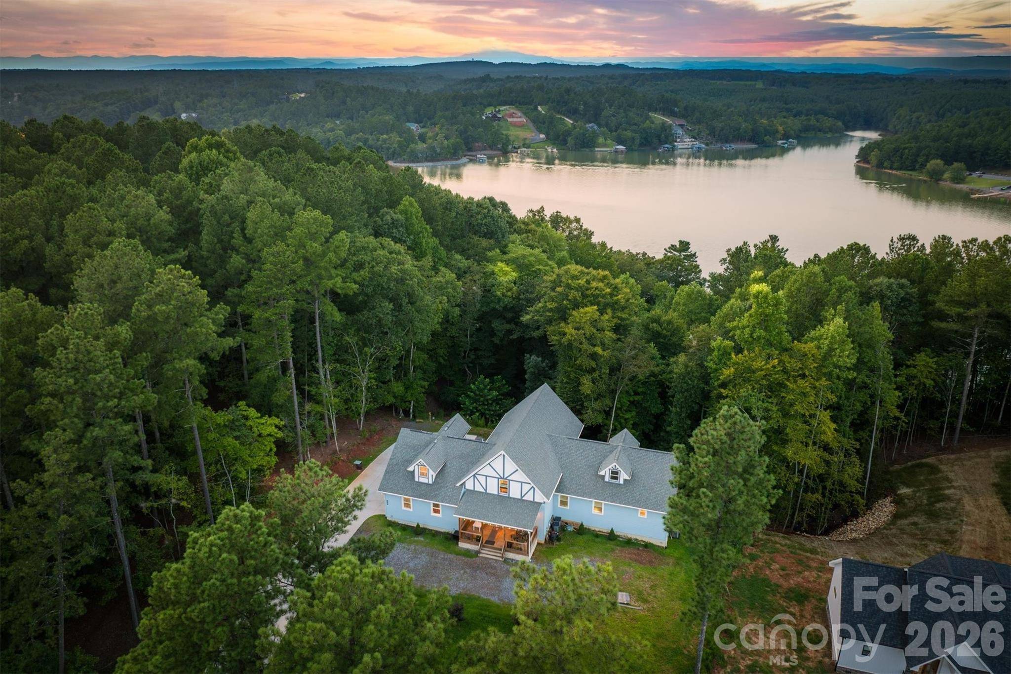 2371 W Paradise Harbor DR, Connelly Springs, NC 28612