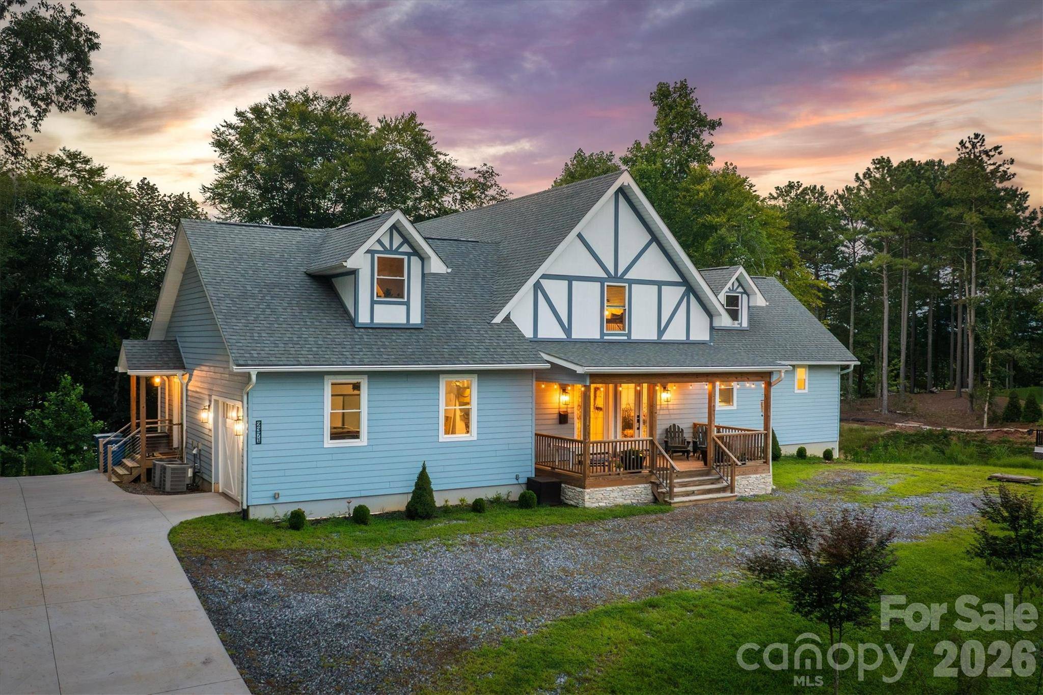 2371 W Paradise Harbor DR, Connelly Springs, NC 28612