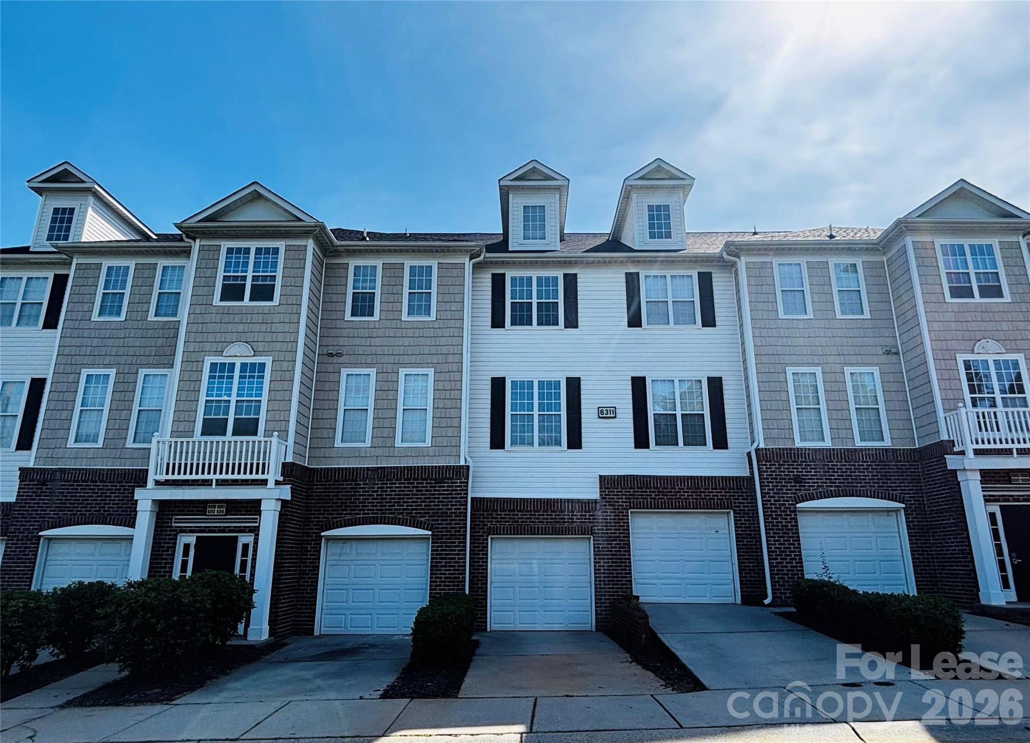 6321 Park Creek DR, Charlotte, NC 28262