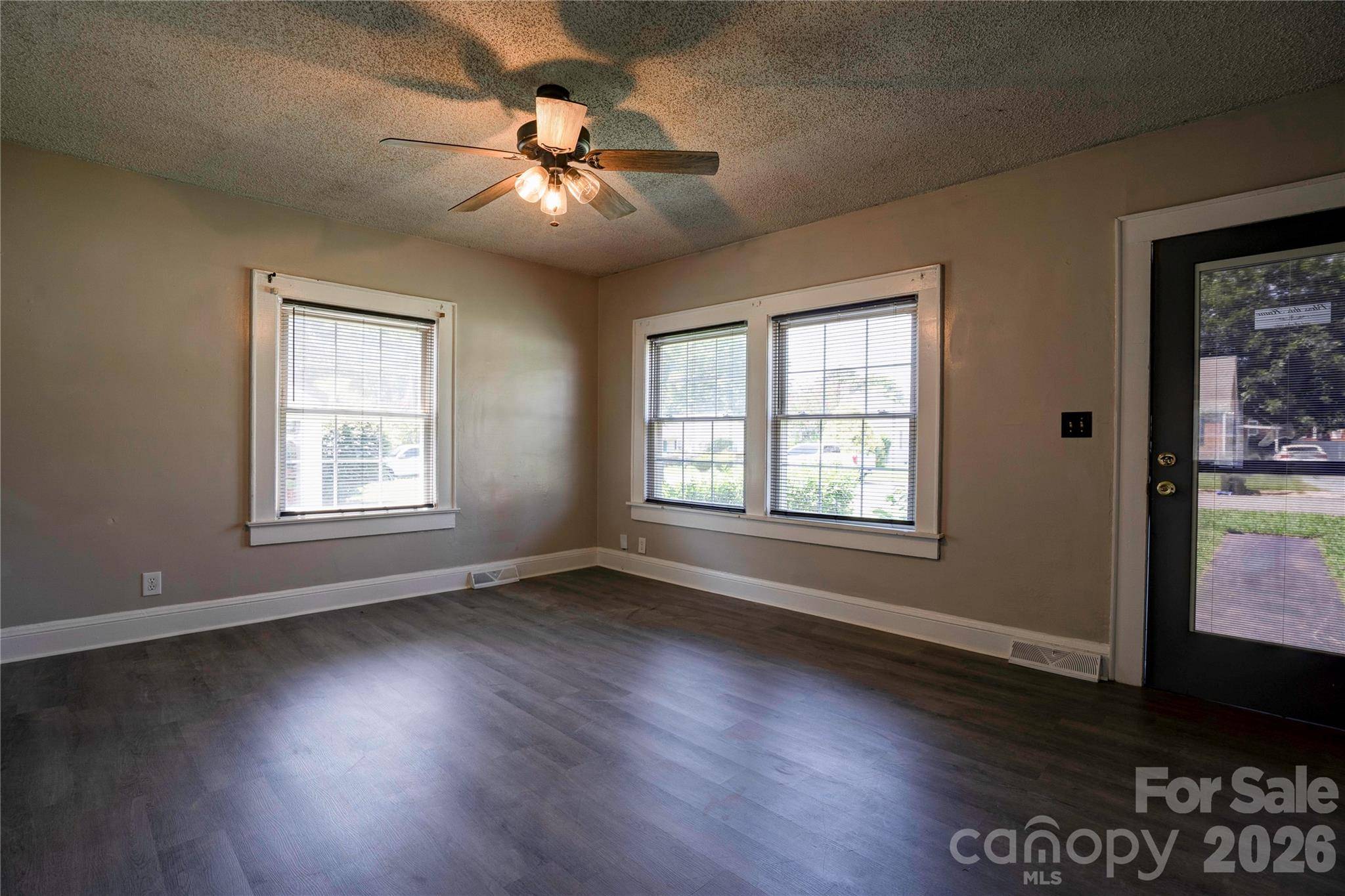 605 Meadowbrook RD, Kings Mountain, NC 28086