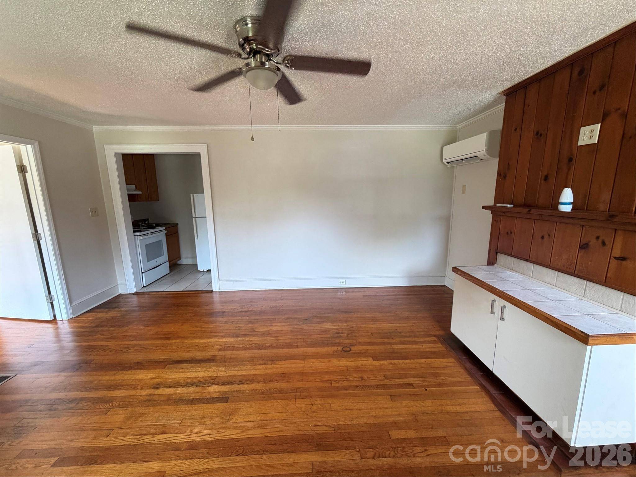 908 W Front ST, Statesville, NC 28677