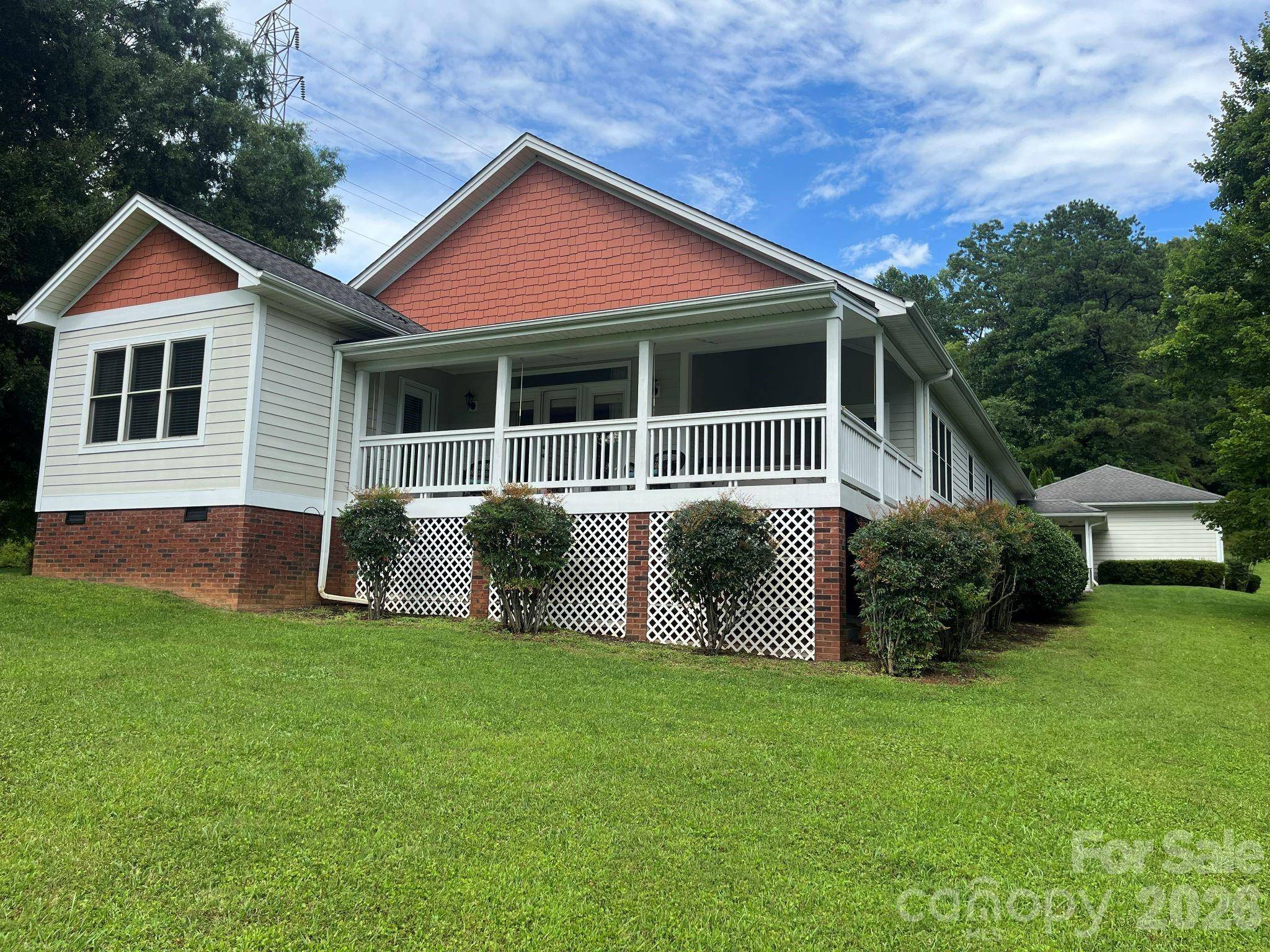 150 Holly Springs RD, Hendersonville, NC 28729
