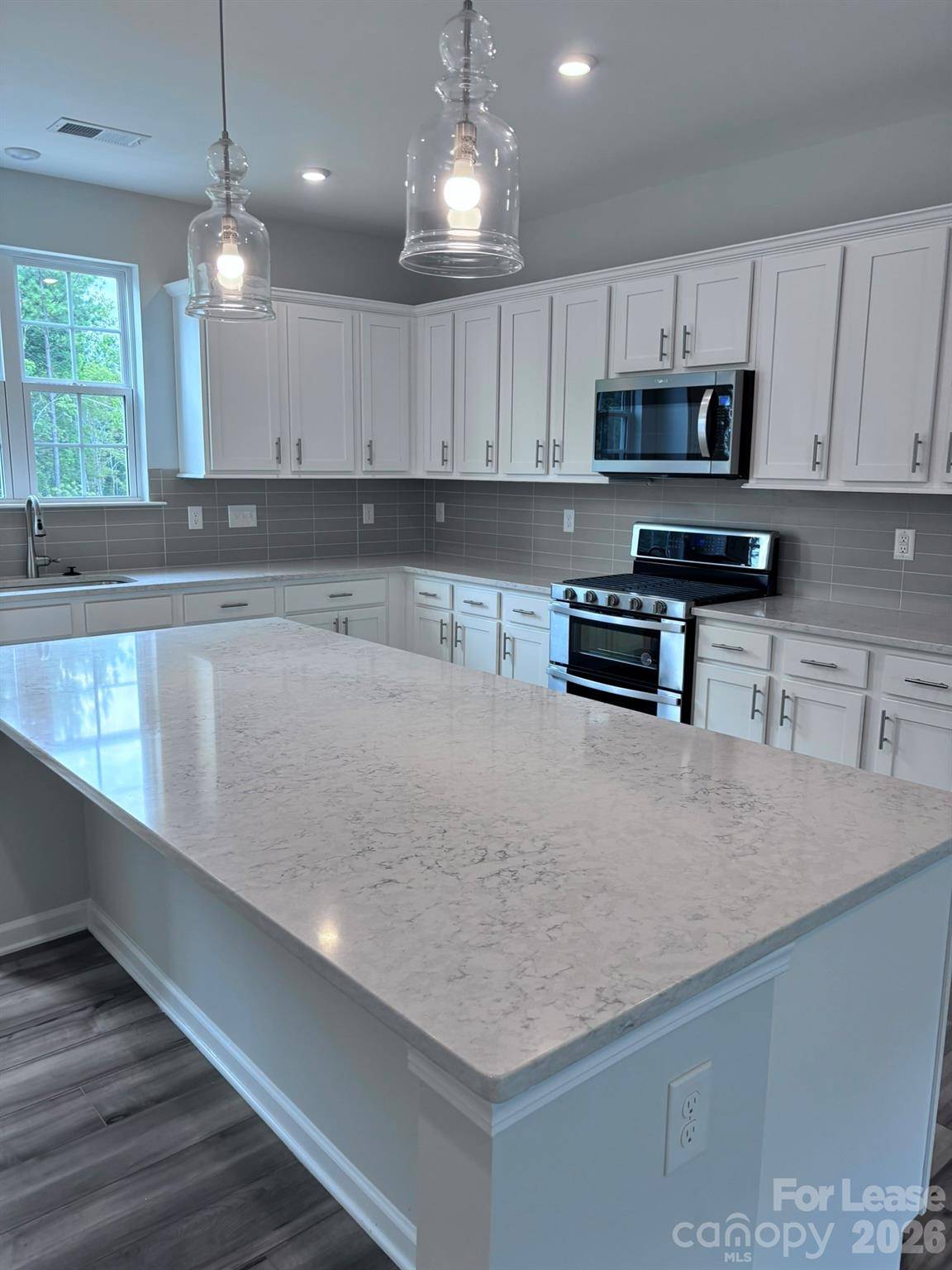 4310 Reed Creek DR, Sherrills Ford, NC 28673
