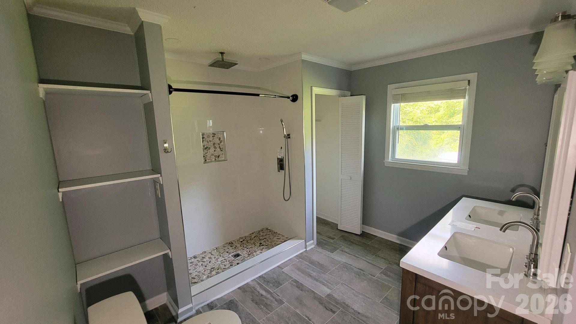 228 Tot Dellinger RD, Cherryville, NC 28021