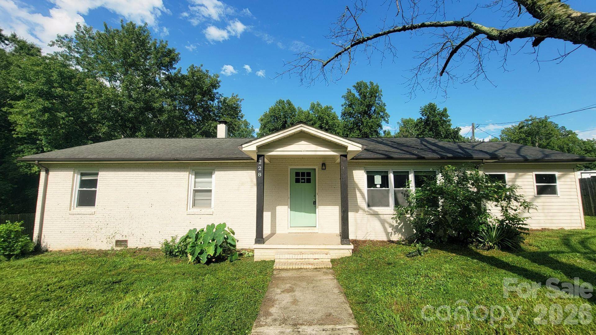 228 Tot Dellinger RD, Cherryville, NC 28021