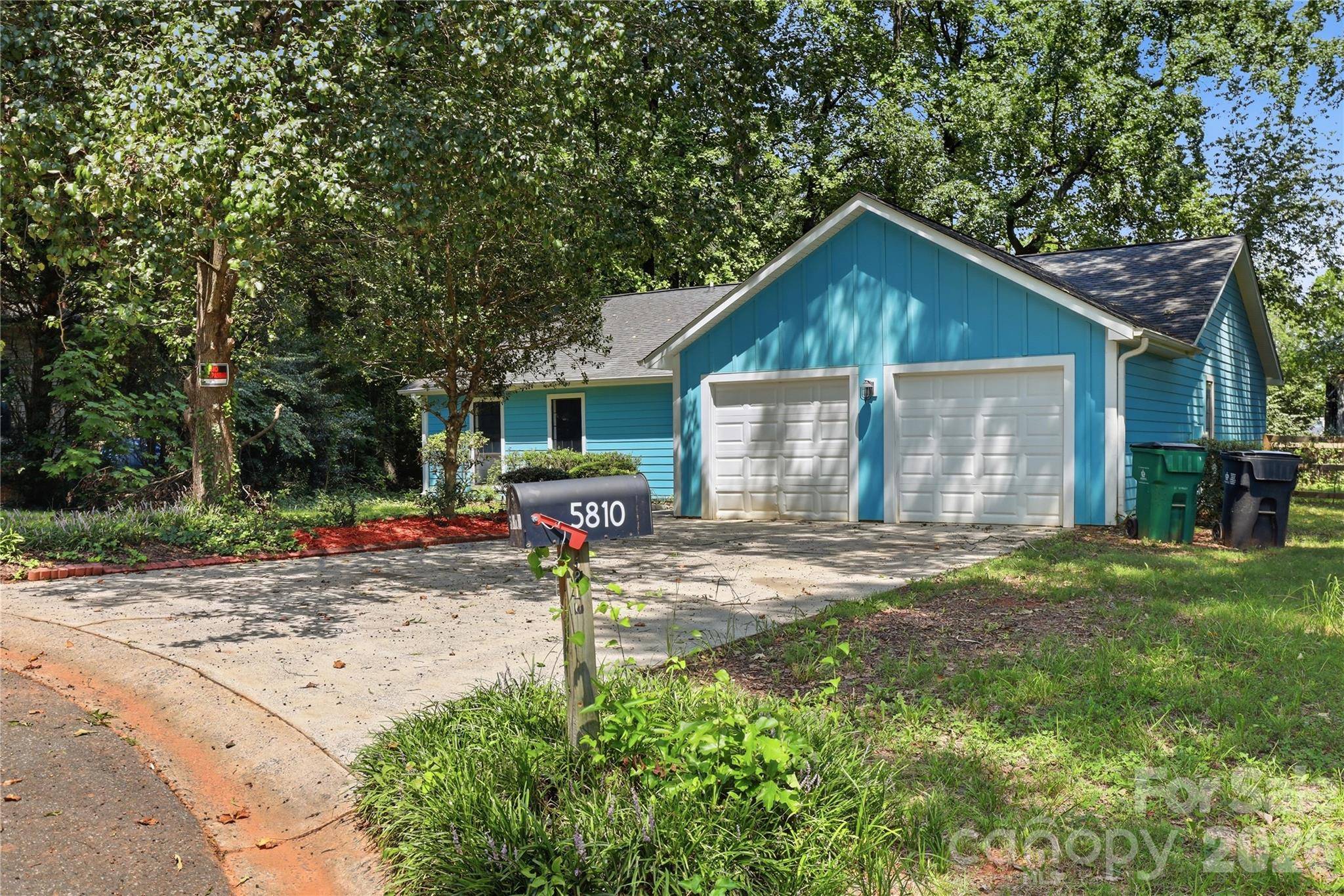 5810 Ness CT, Charlotte, NC 28208