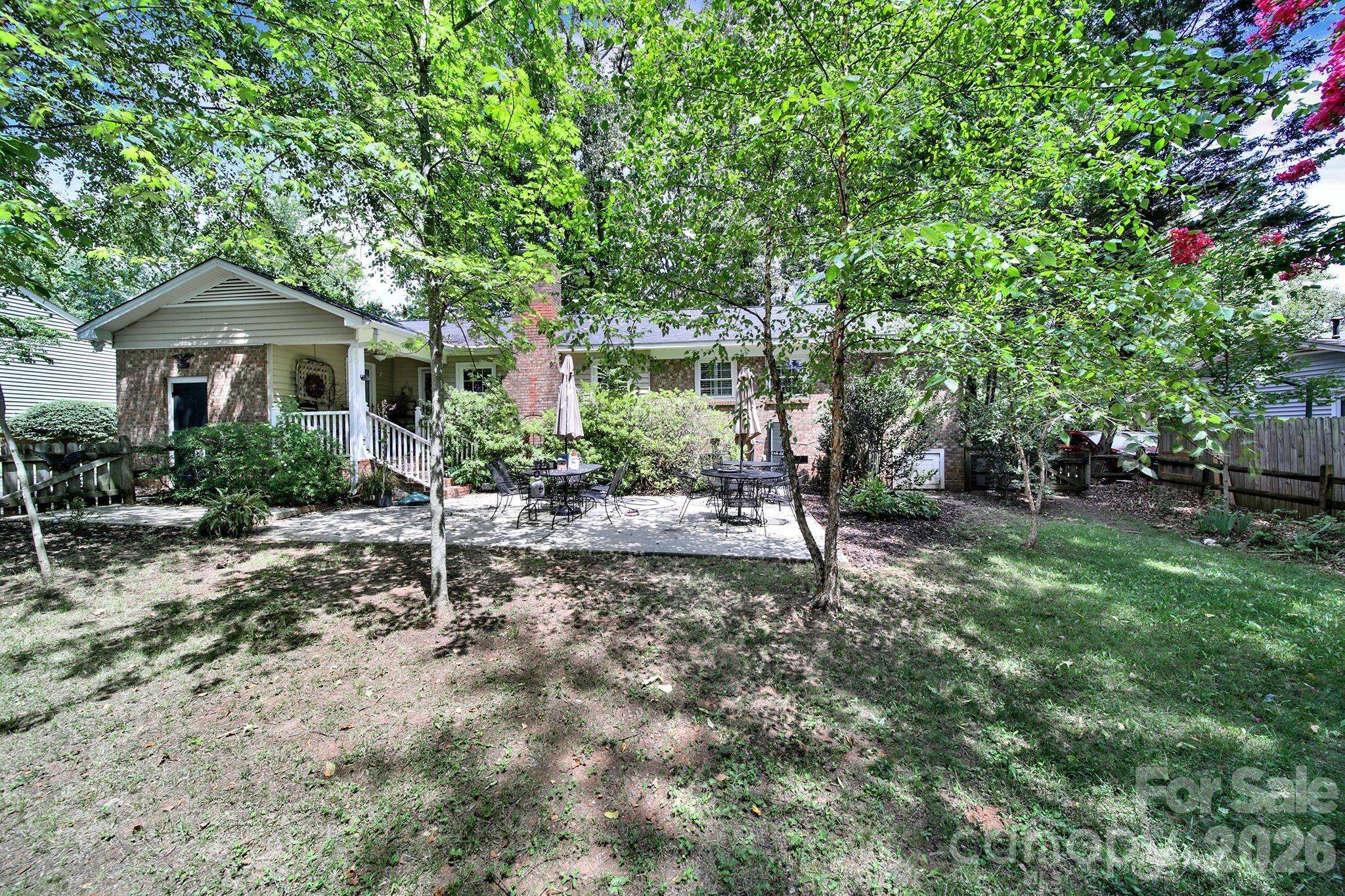 924 Glenshannon RD, Matthews, NC 28105