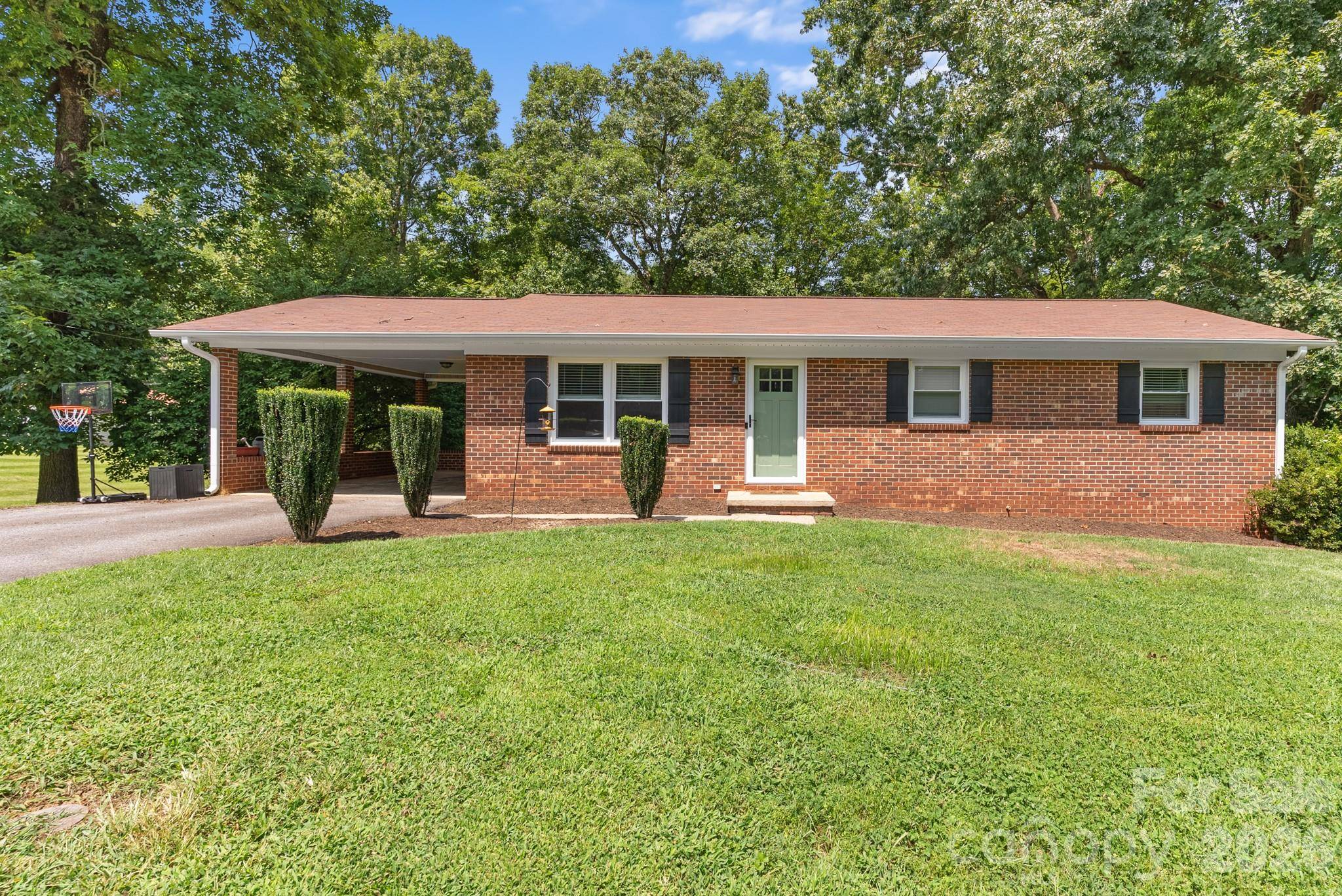 132 Blue Ridge RD, State Road, NC 28676