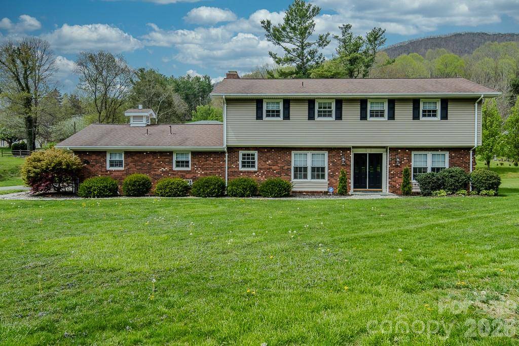 501 N Jefferson AVE, West Jefferson, NC 28694