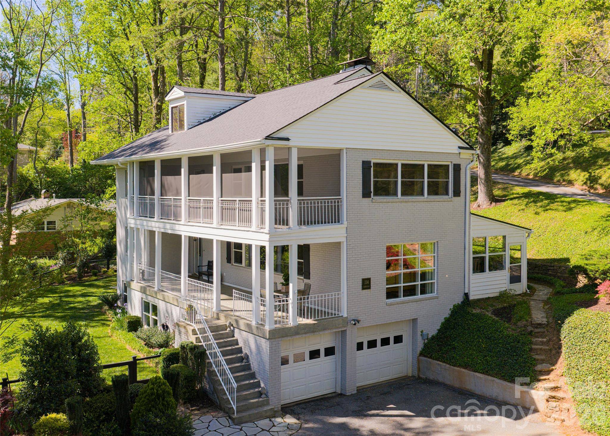 114 Cambridge RD, Asheville, NC 28804