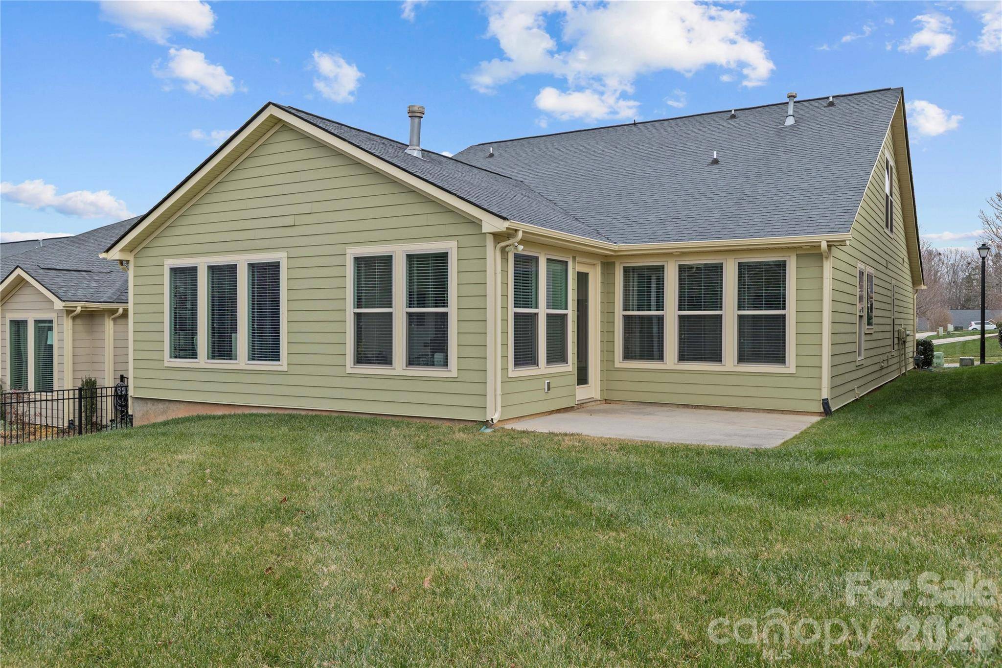 129 Johnson Manor ST, Mooresville, NC 28115