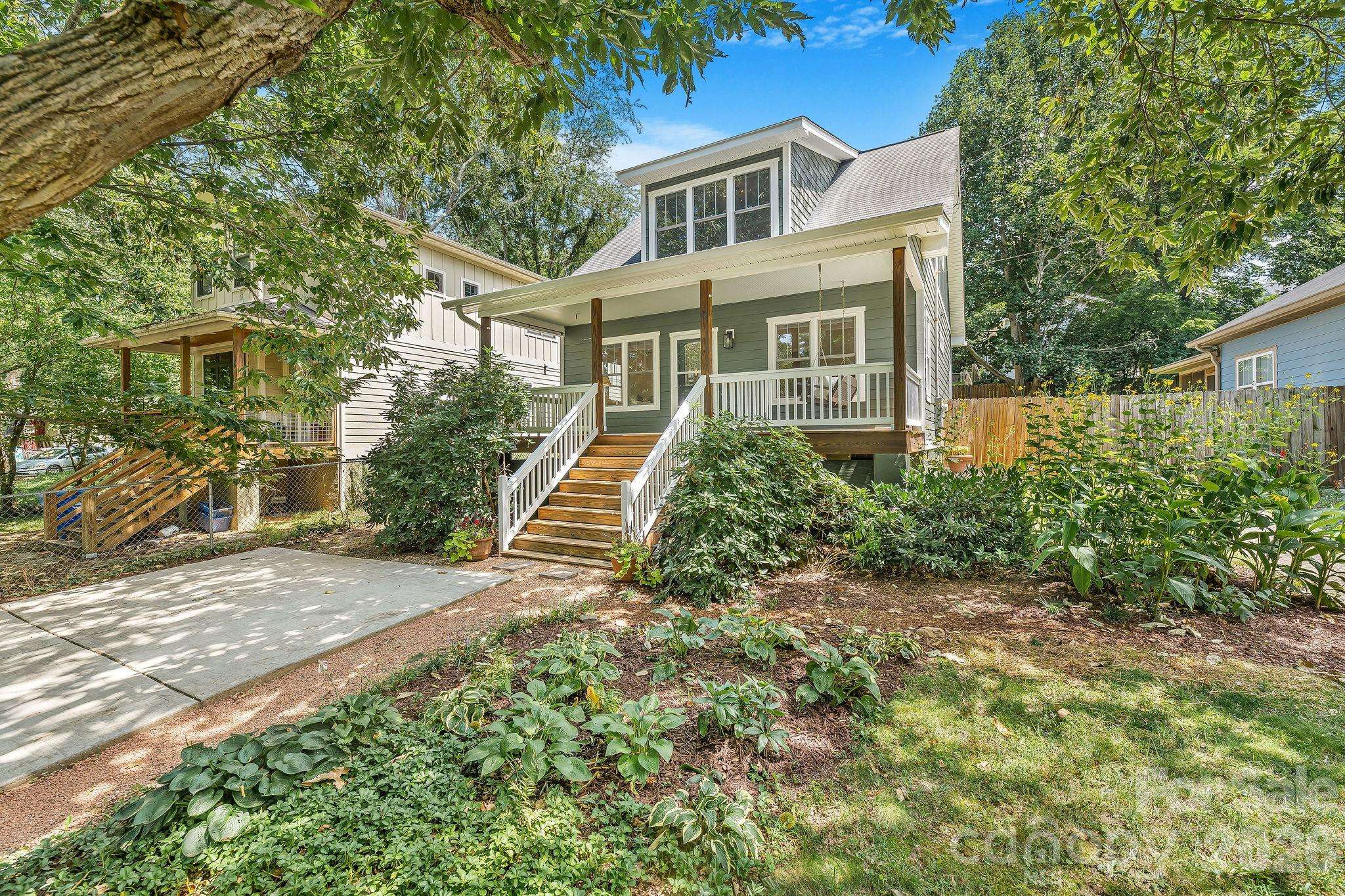 92 Martin AVE, Asheville, NC 28806