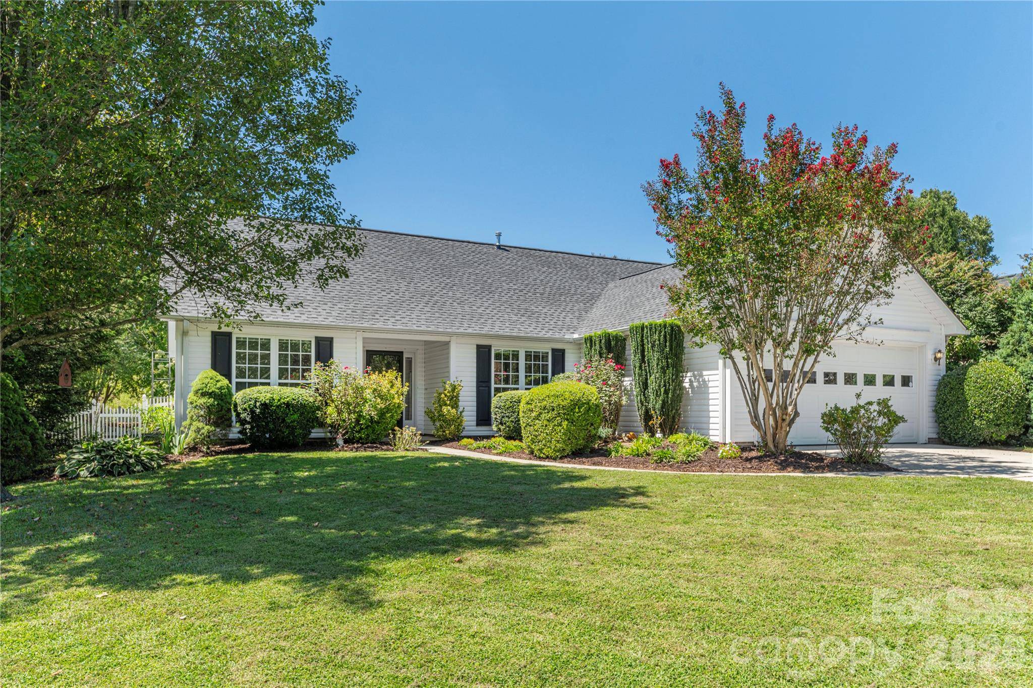 328 Planters Creek RD, Fletcher, NC 28732
