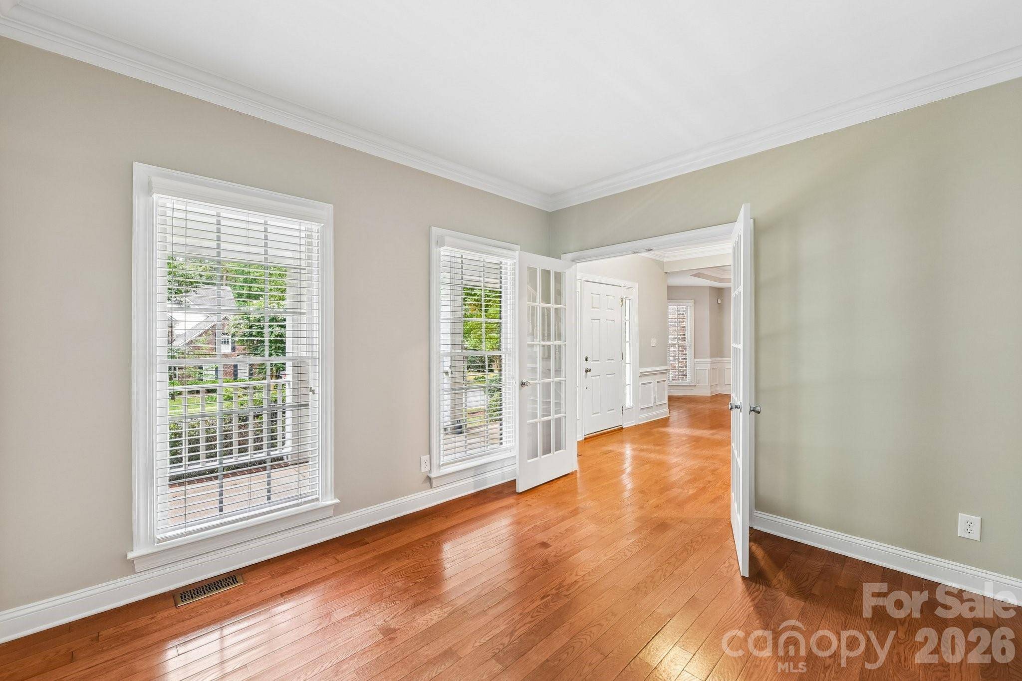 4123 Mountain Cove DR, Charlotte, NC 28216