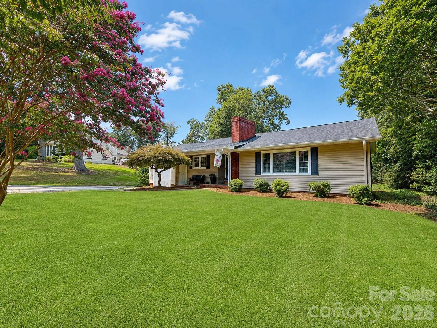 807 Yadkin ST, Albemarle, NC 28001