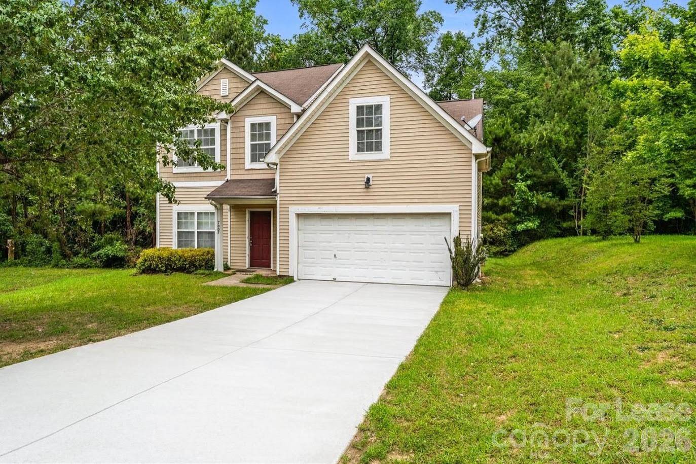 7007 Advocator LN, Charlotte, NC 28216