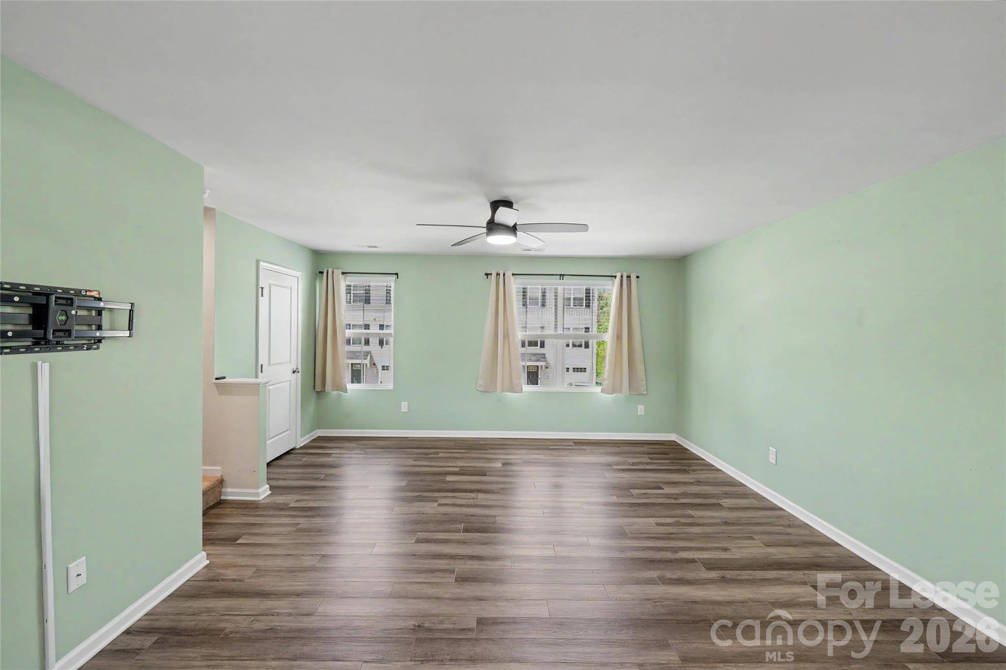 6042 Cutwater CIR, Charlotte, NC 28269