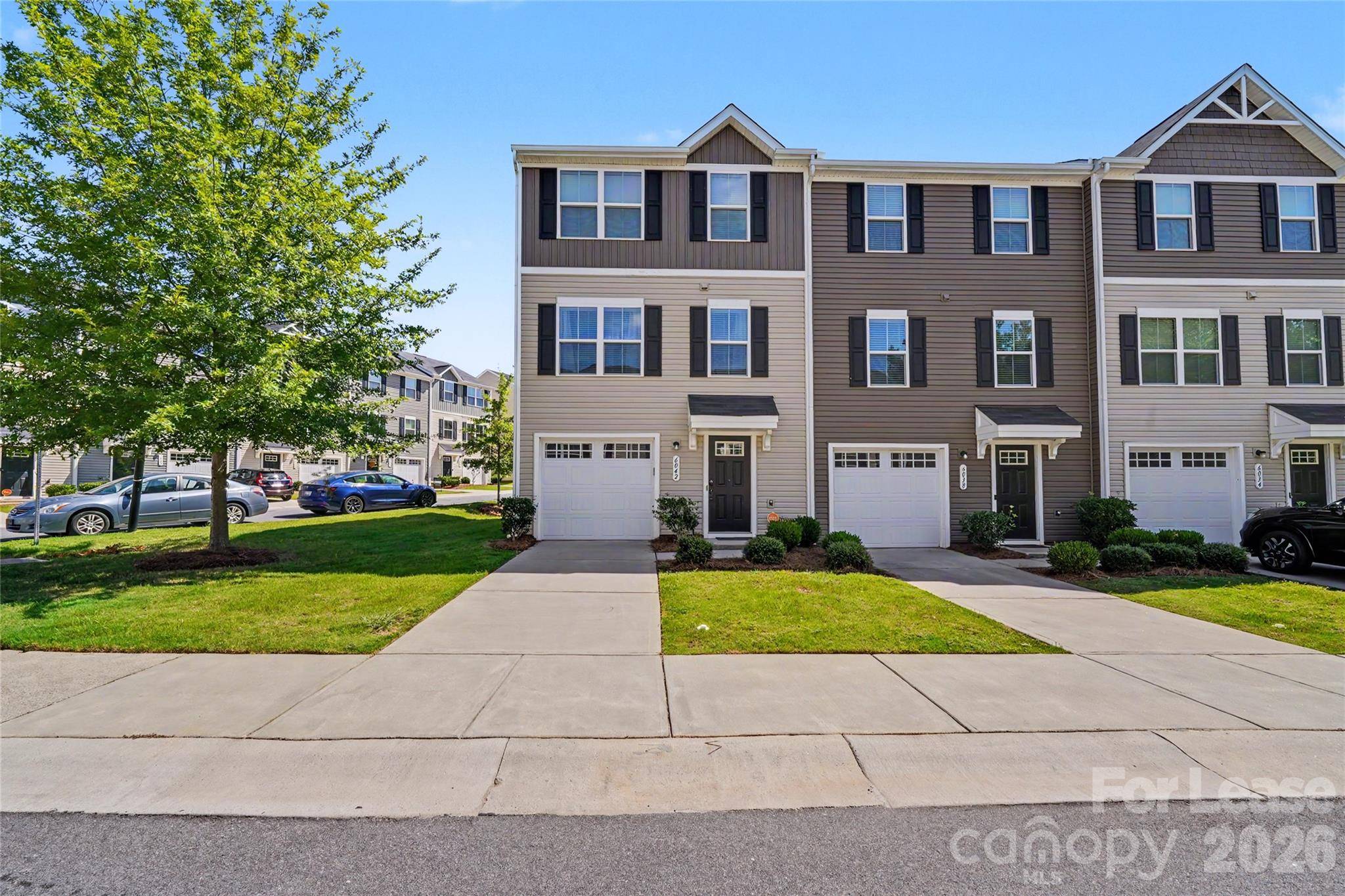 6042 Cutwater CIR, Charlotte, NC 28269