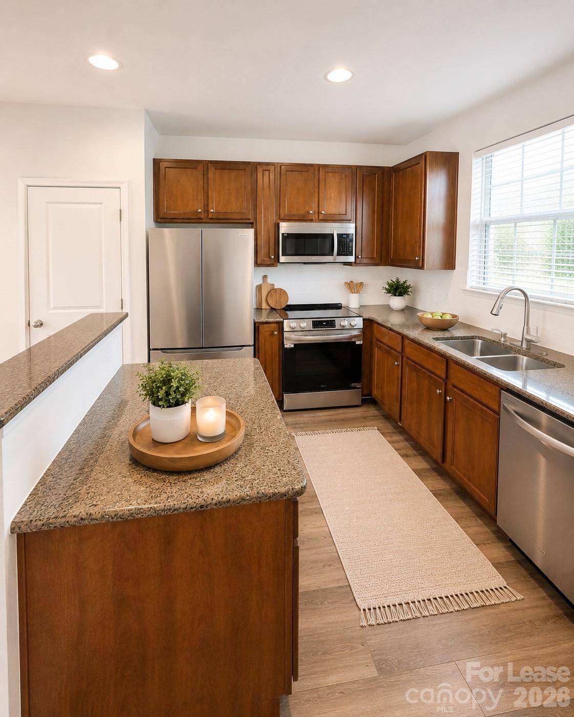 1600 Walnut View DR, Charlotte, NC 28208