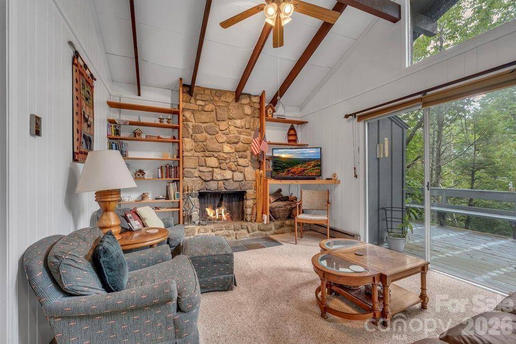 211 Foxgrape HOLW #77, Beech Mountain, NC 28604