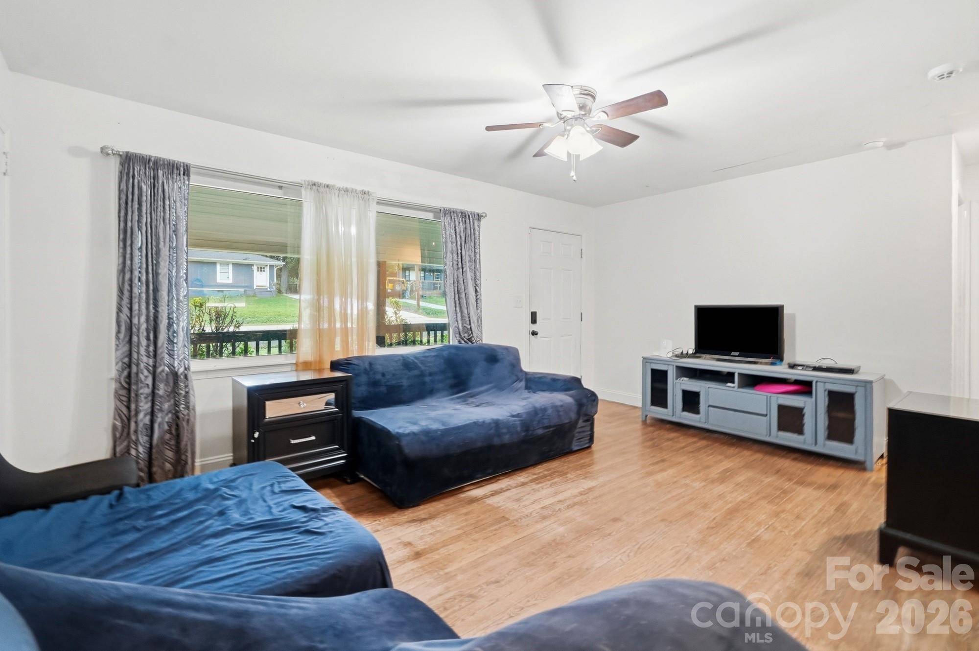 1326 Washington LN, Kannapolis, NC 28083