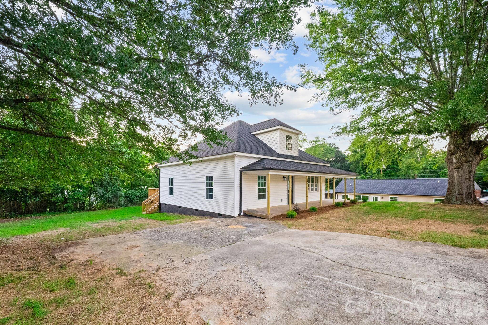 807 N Walnut ST, Kannapolis, NC 28081