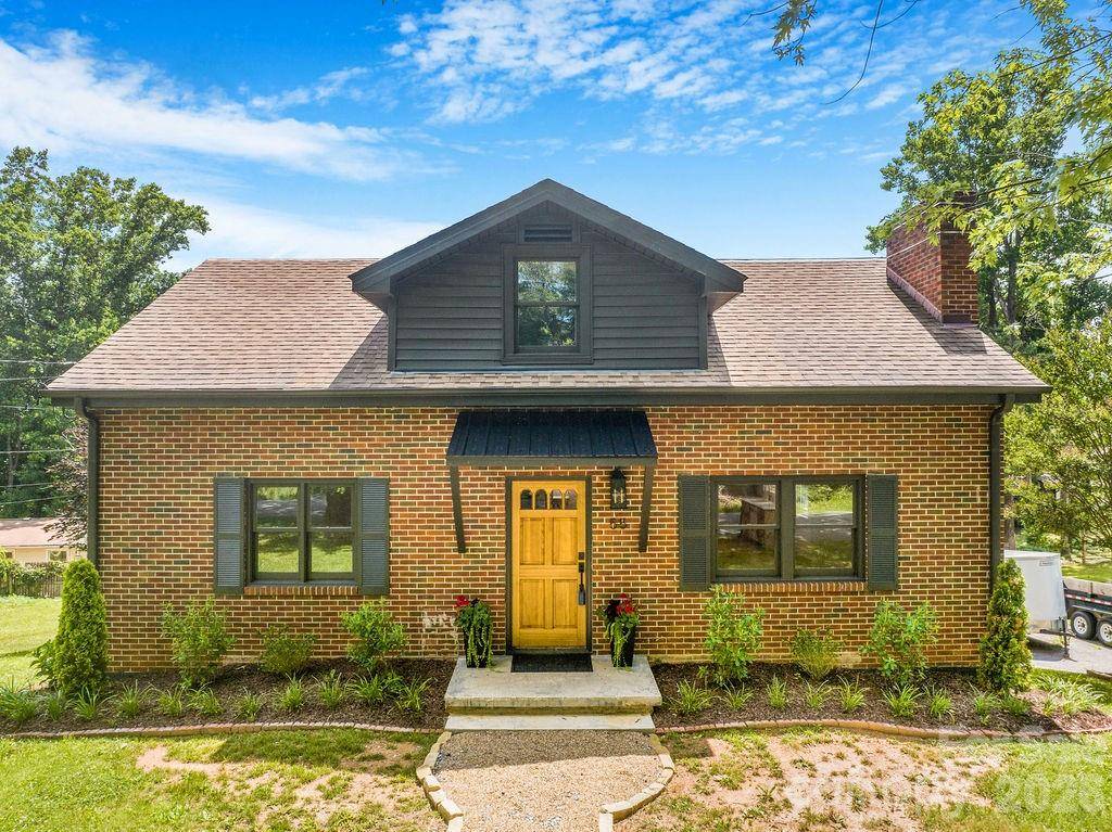 55 Cisco RD, Asheville, NC 28805