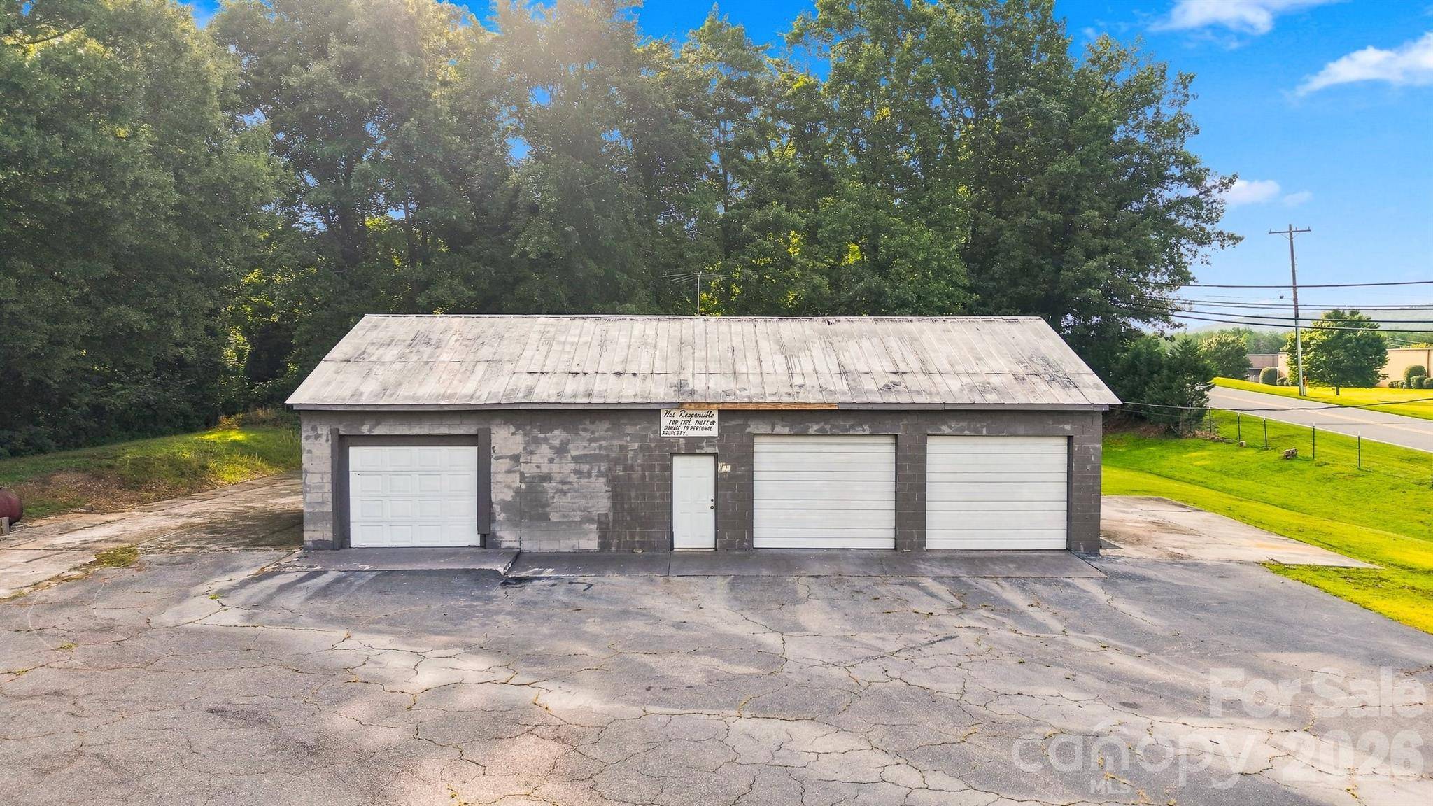 100 Refour RD NE, Valdese, NC 28690