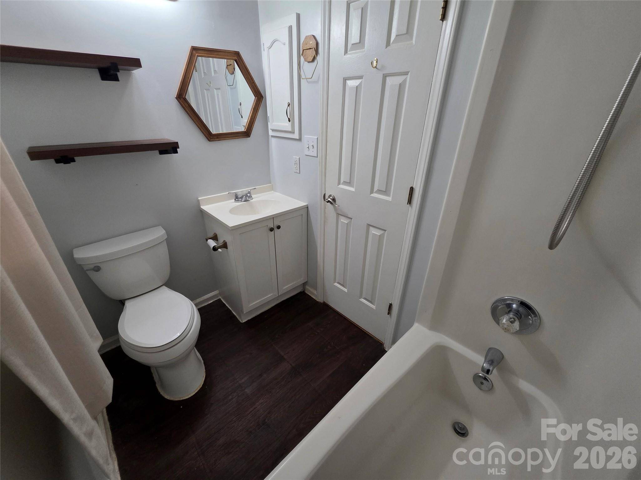 221 Auten CIR, Mount Holly, NC 28120