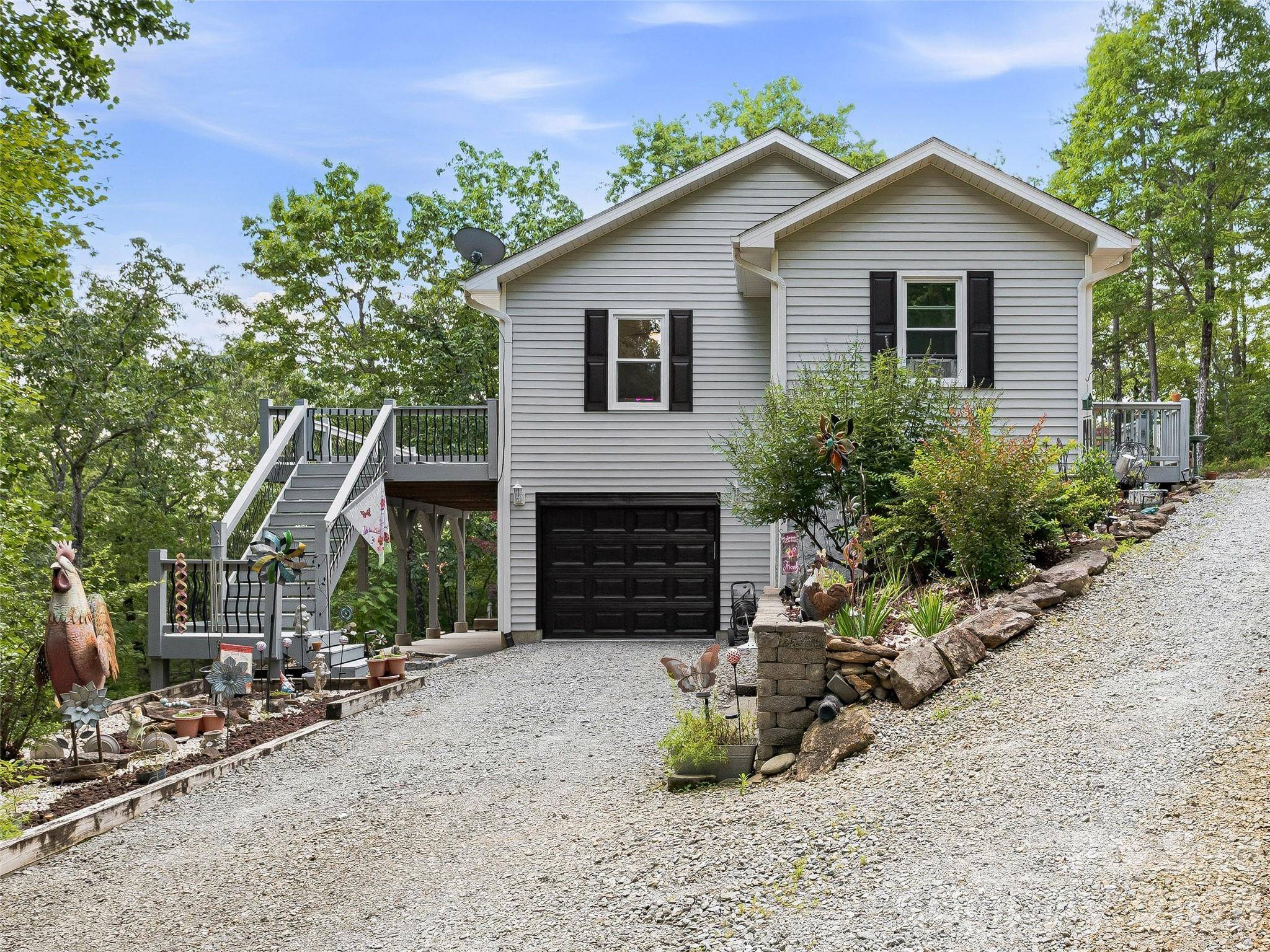 524 Lookout DR, Pisgah Forest, NC 28768