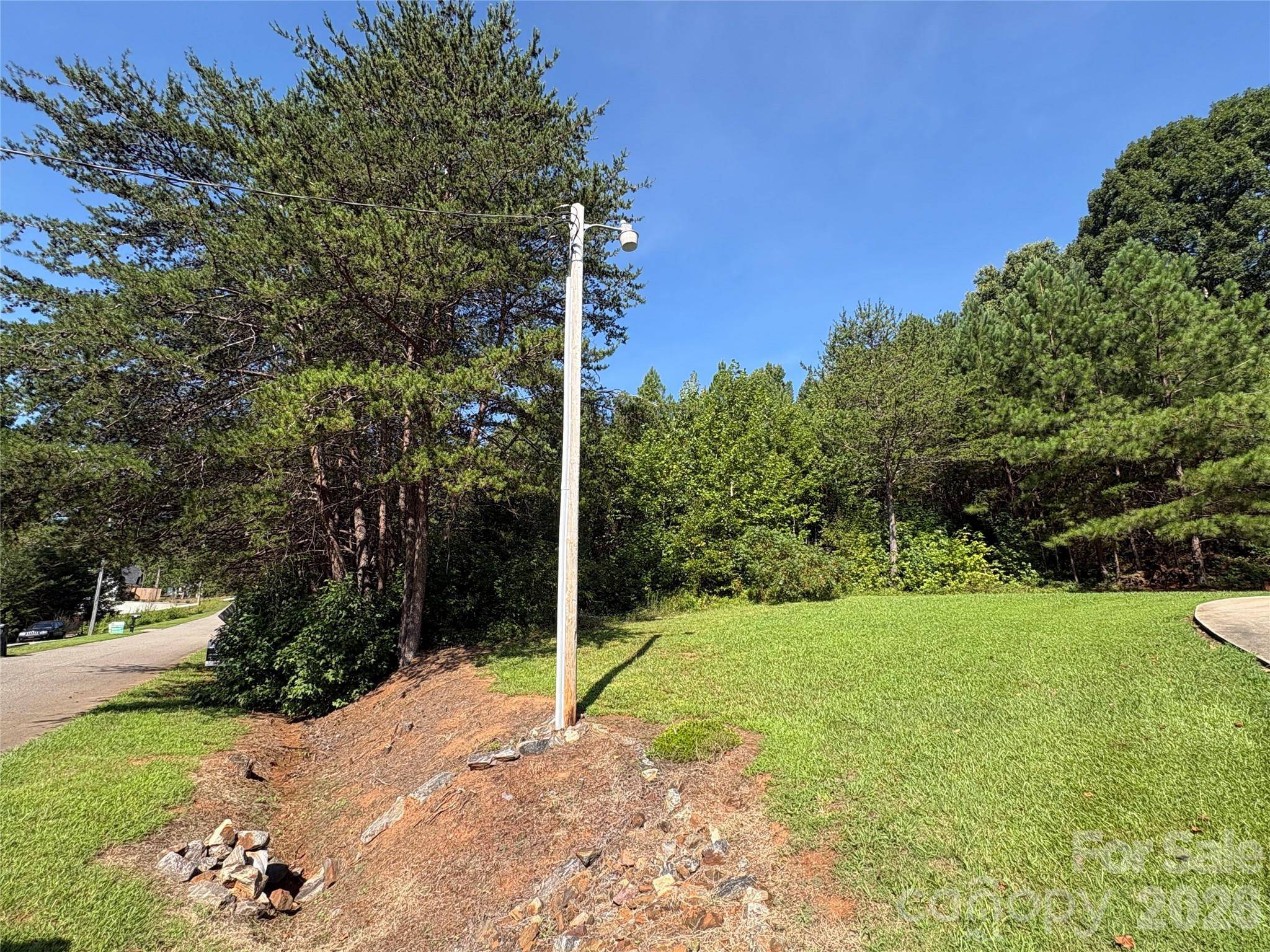 127 S Yadkin River RD, Statesville, NC 28625