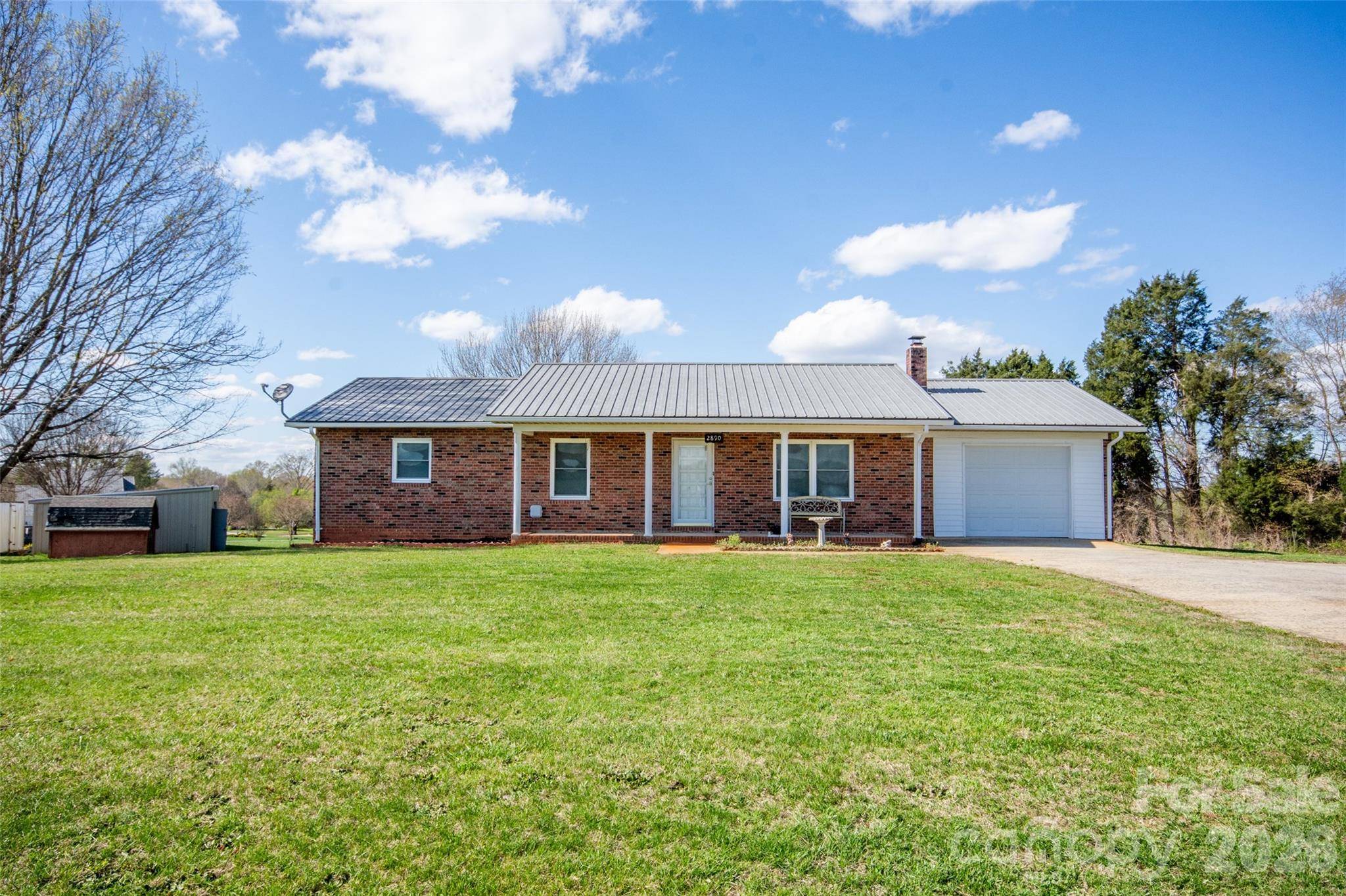 2890 Hobson RD, Cleveland, NC 27013