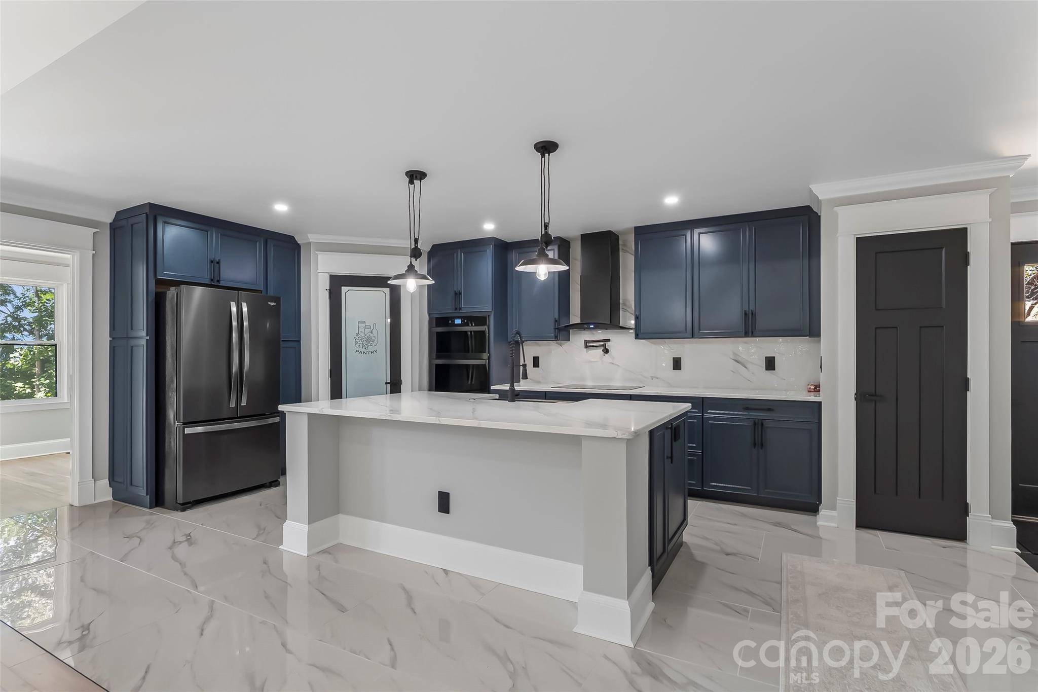 276 Coopers DR, Hendersonville, NC 28739