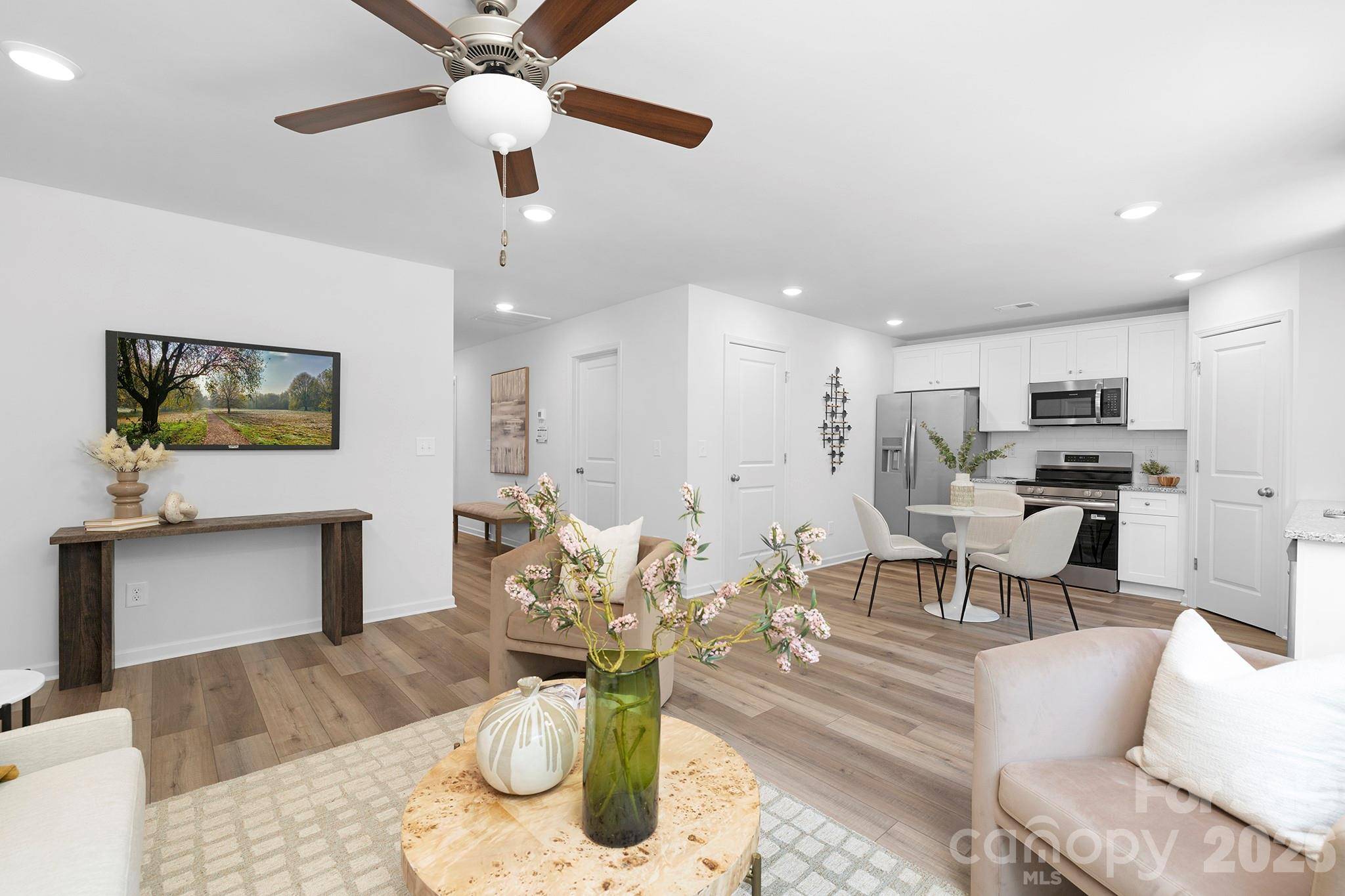 1237 Janice RD, Lincolnton, NC 28092