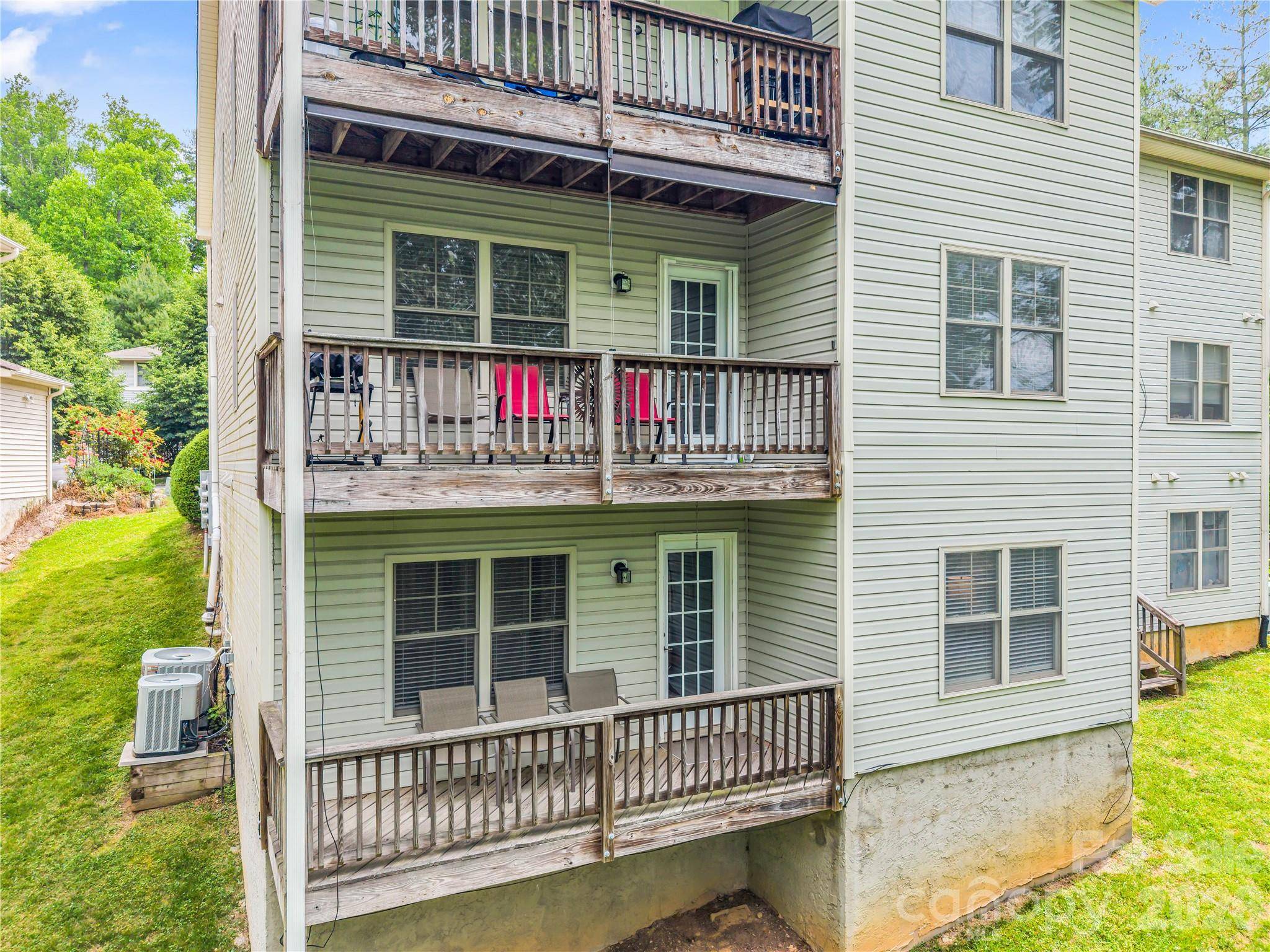 119 Downing Park CT #E, Brevard, NC 28712