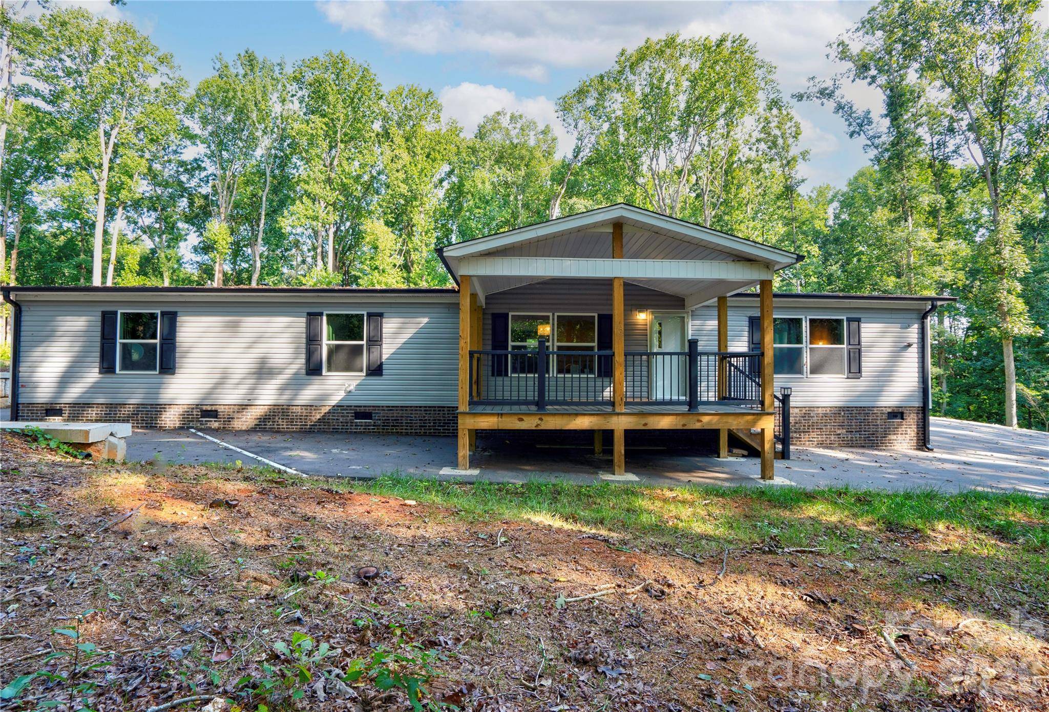737 Pleasantdale DR, Shelby, NC 28150