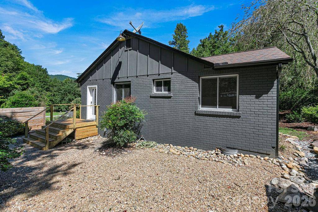 354 King RD, Pisgah Forest, NC 28768